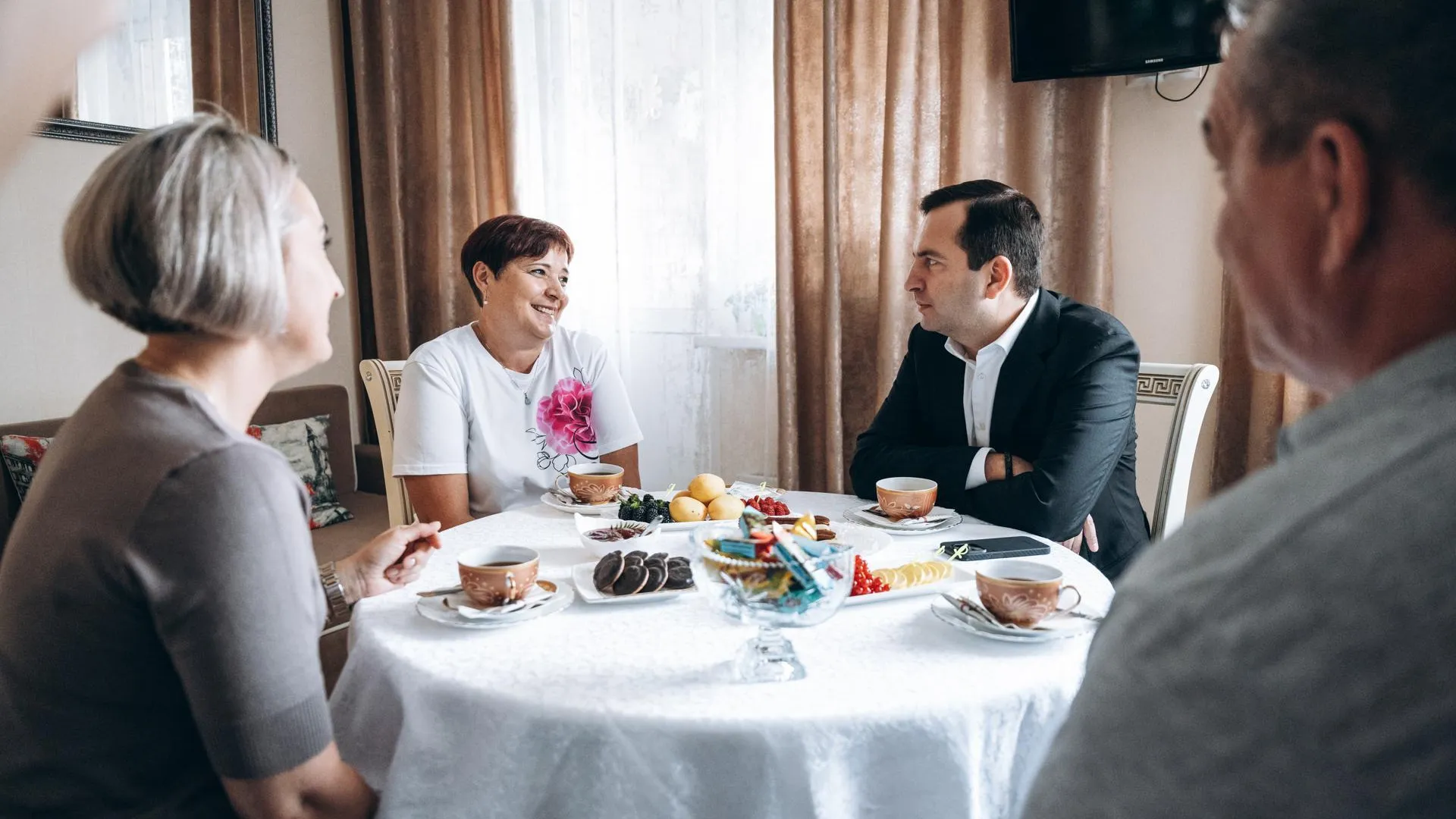 Глава городского округа Щёлково Андрей Булгаков встретился с родителями участника специальной военной операции
