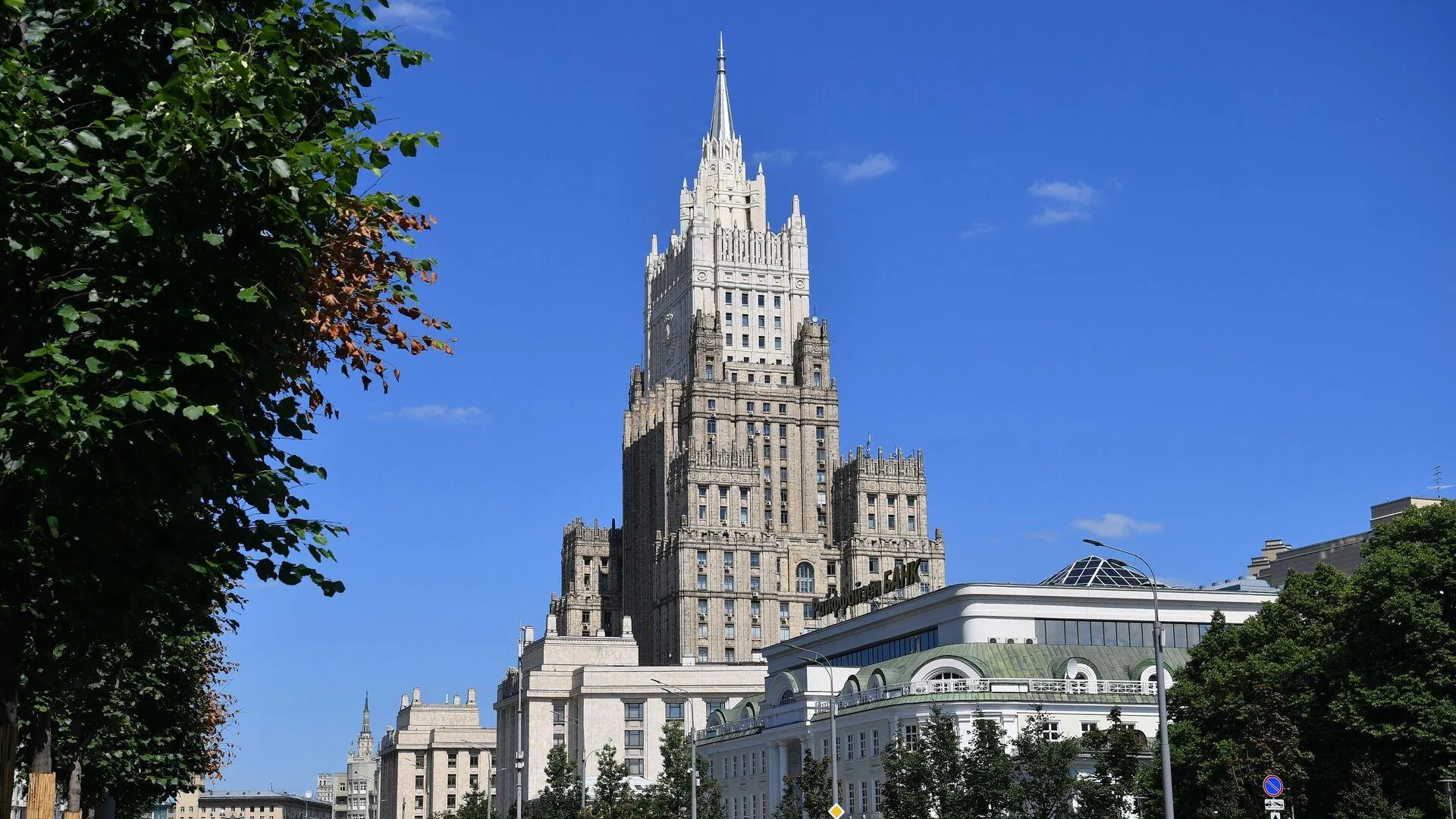 В МИД России выразили соболезнования в связи с гибелью президента Ирана