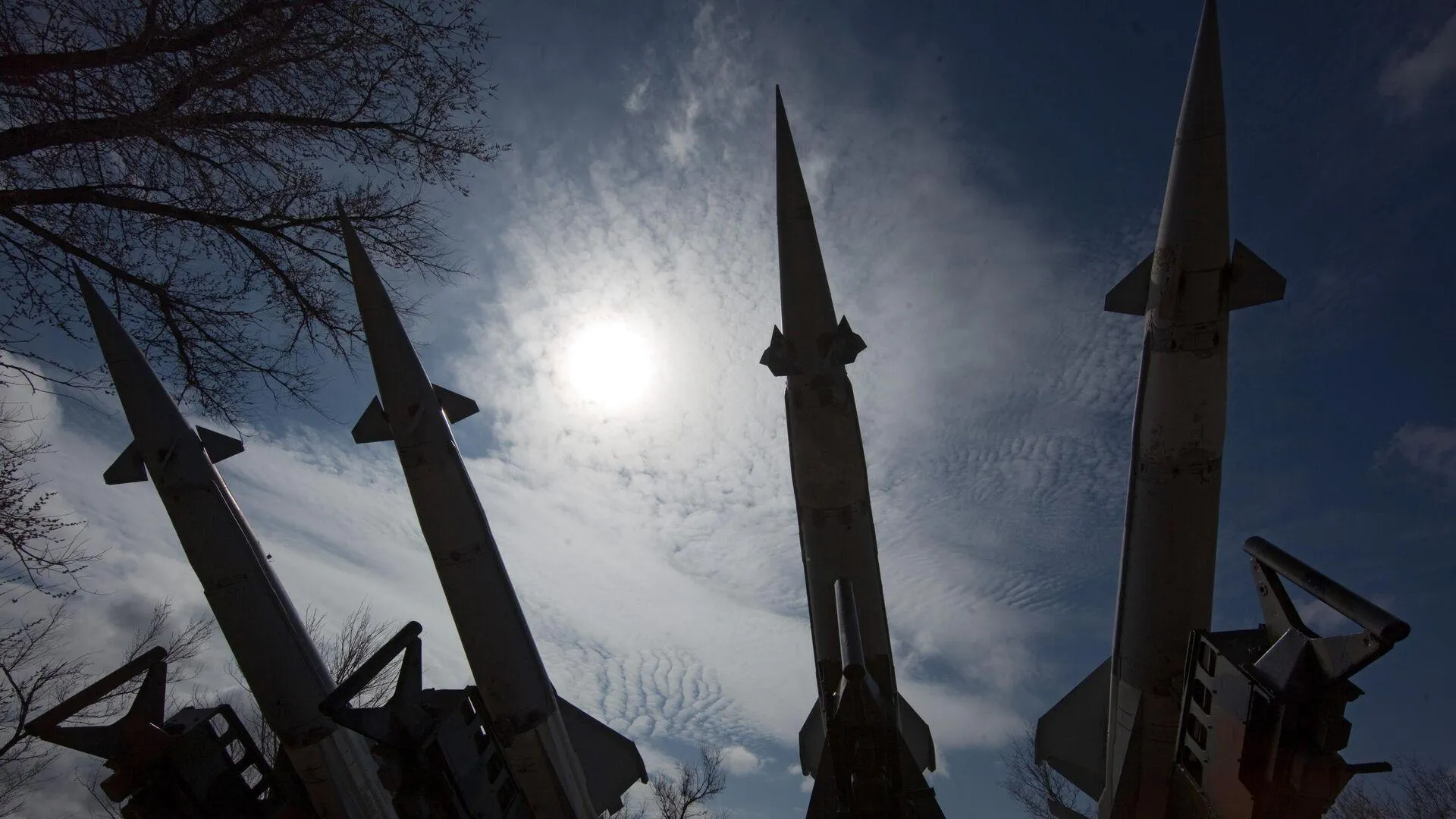 Системы ПВО засекли неопознанную цель над Архангельской областью