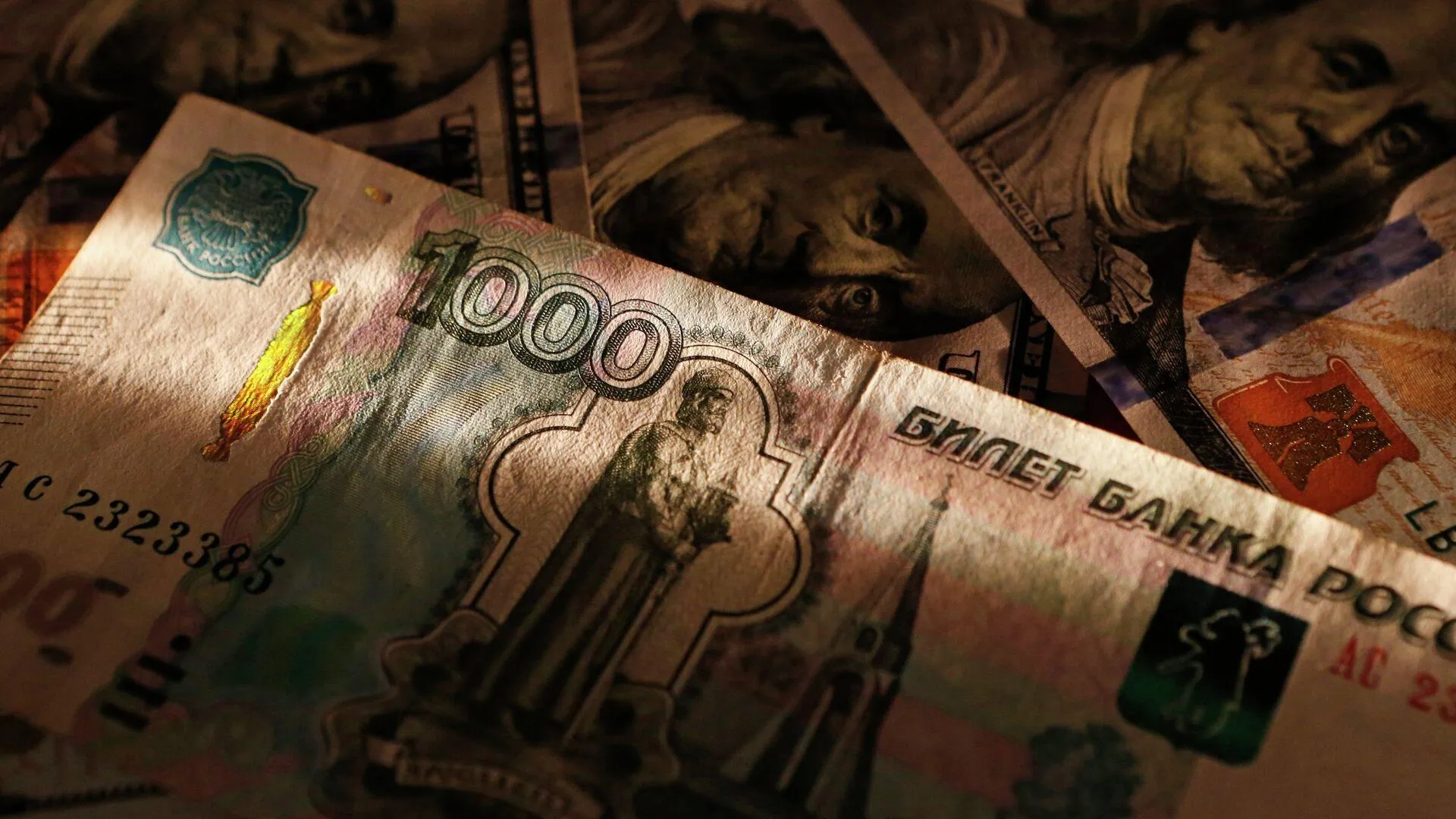 Россиянин год «инвестировал» деньги в бизнес знакомого и лишился почти 20 миллионов рублей
