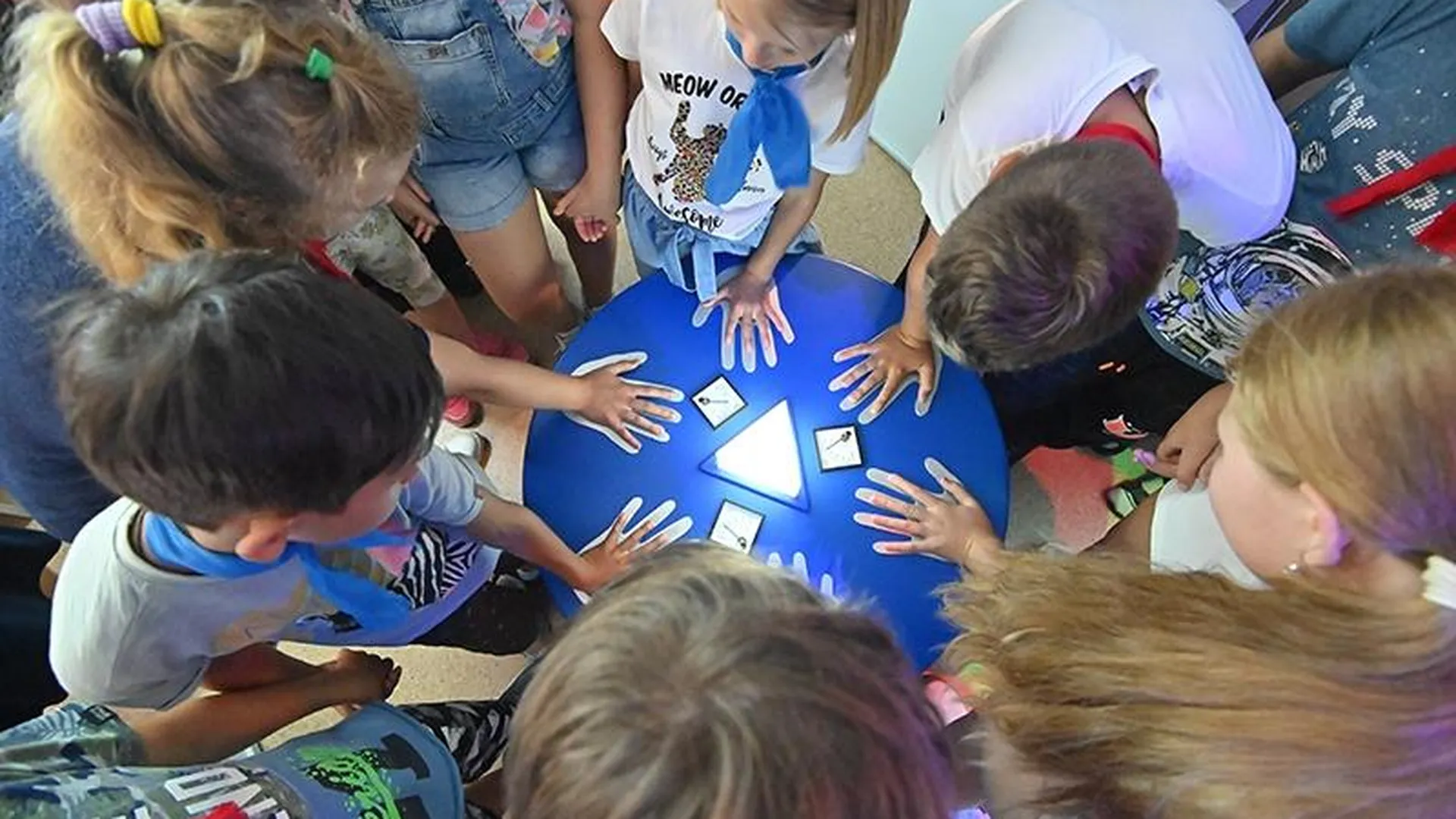 Оптические иллюзии и путешествия во времени: уникальный научный лагерь для детей открыли в музее Ногинска