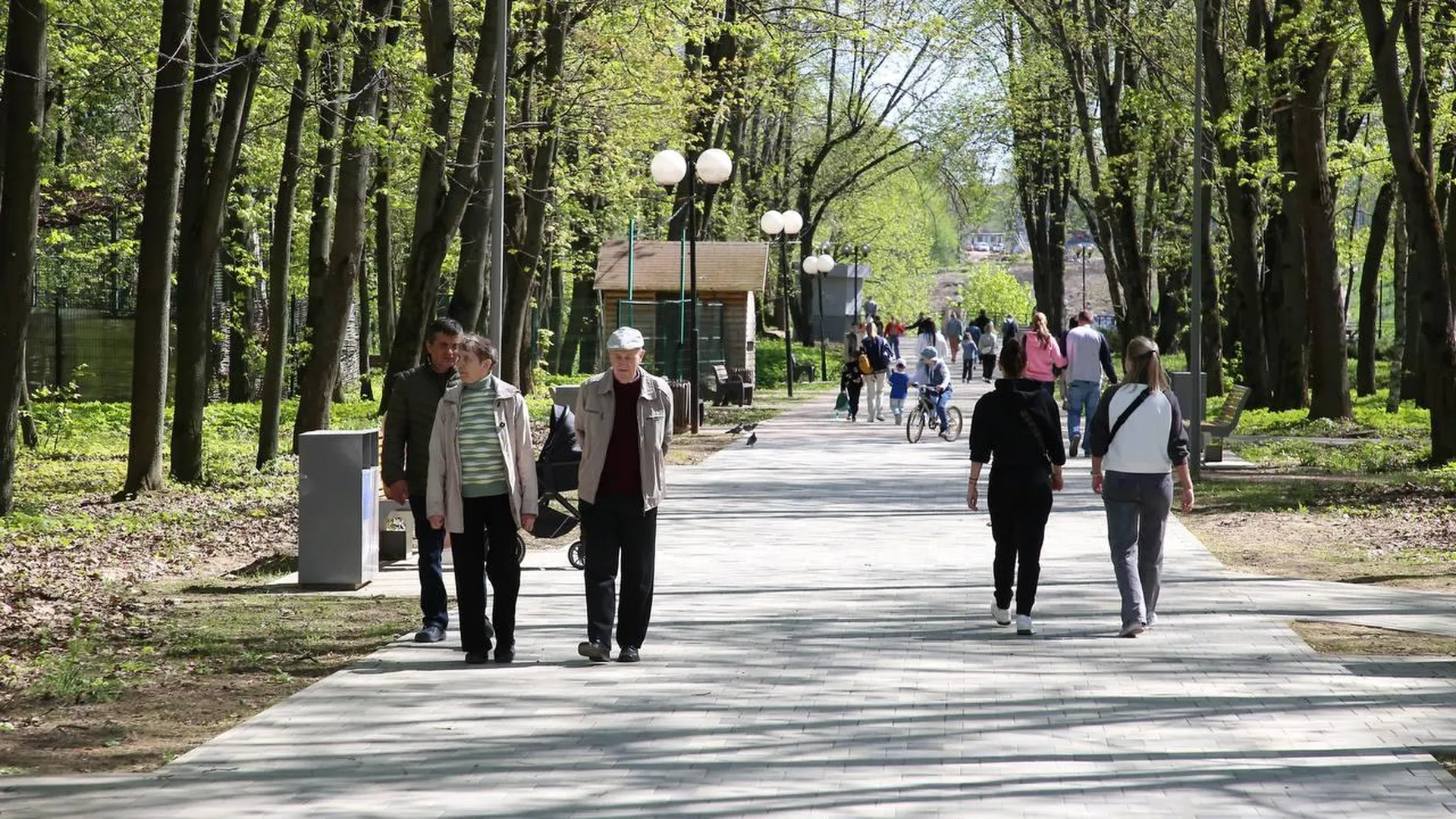 Жители Химок отметили праздник Весны и Труда в парках