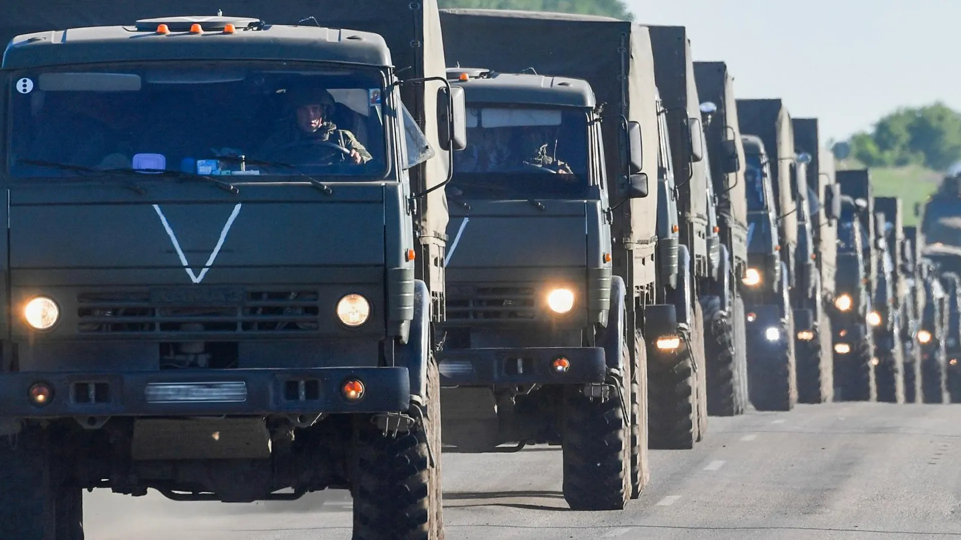 Россия задействует в зоне СВО беспилотные грузовики высокой проходимости
