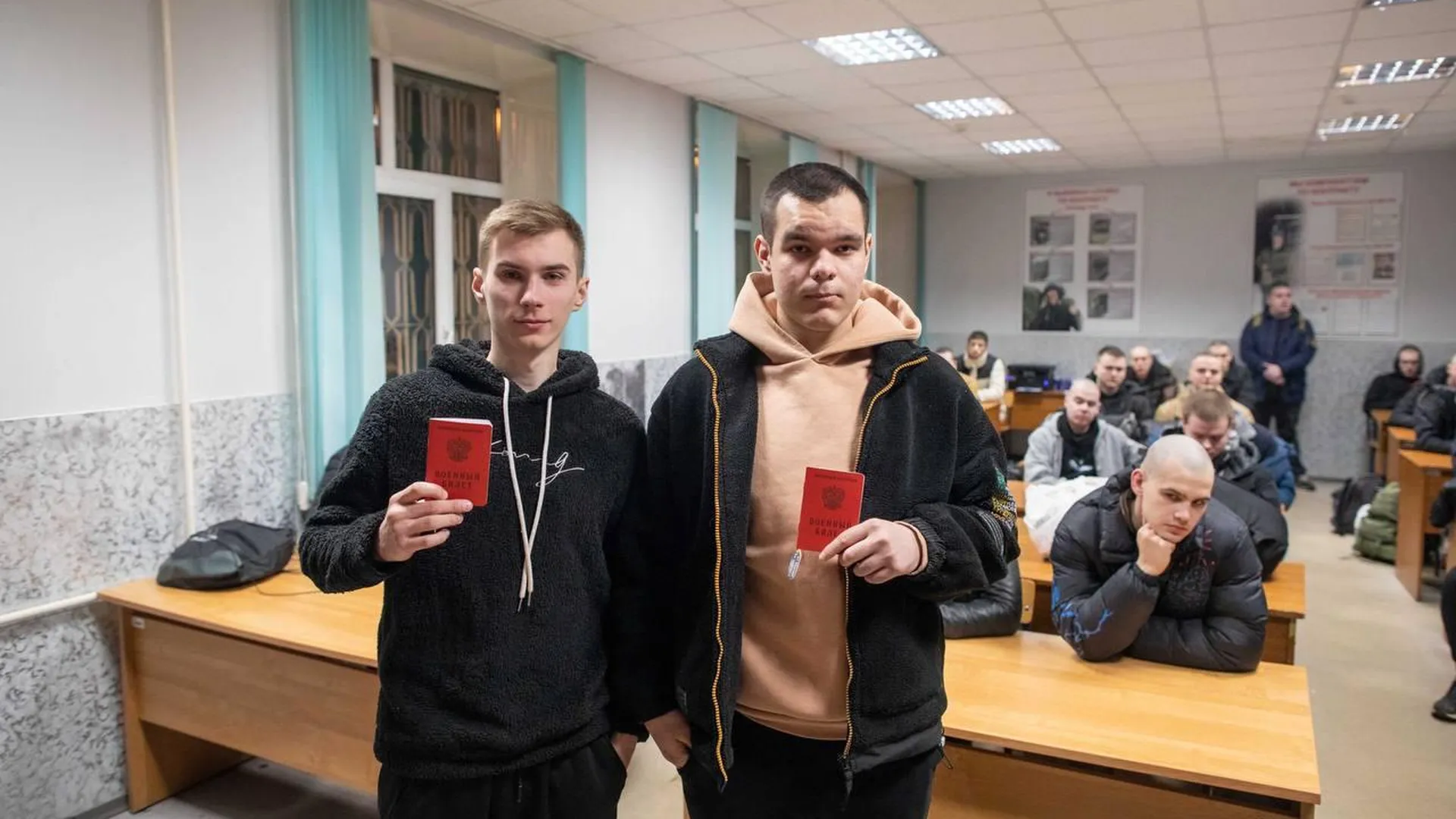 Замглавы городского округа Подольск встретился с призывниками