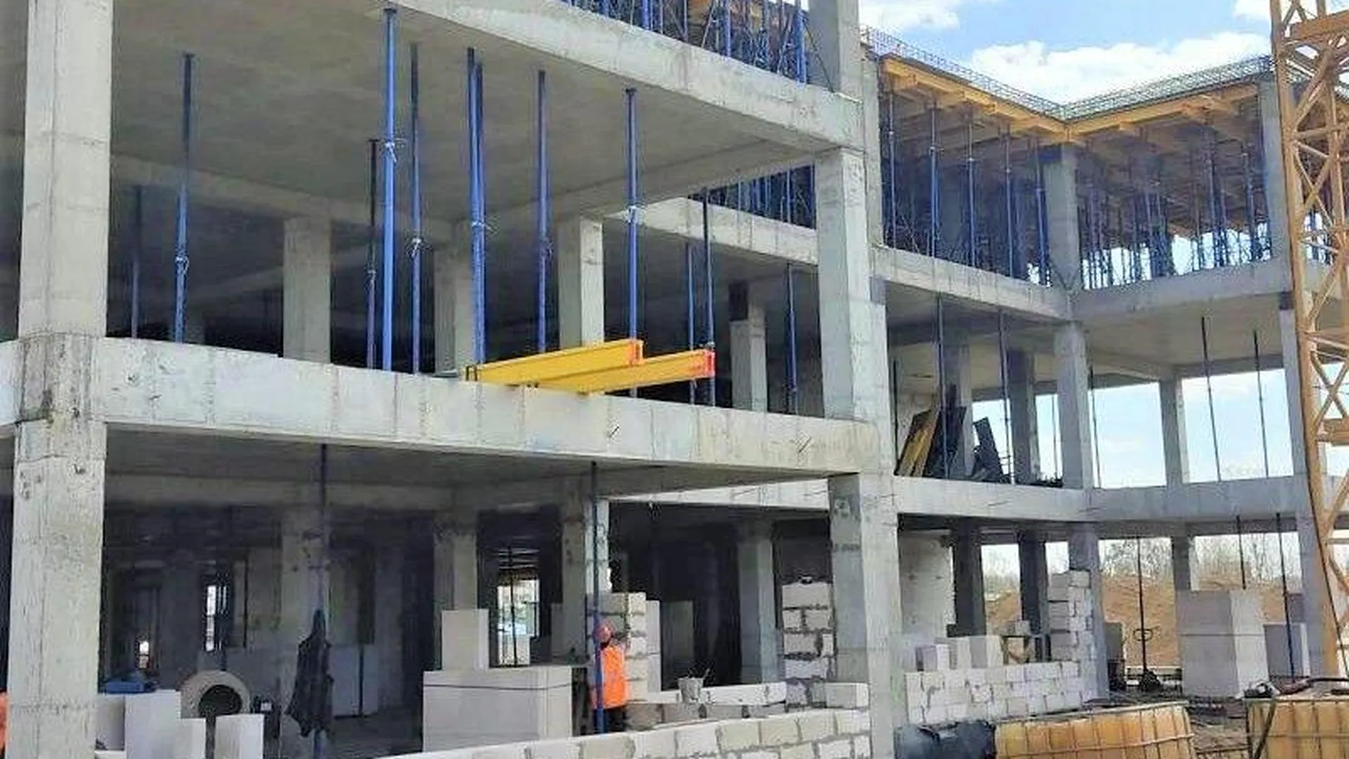 Строительство большого современного детского сада продолжается в Кубинке