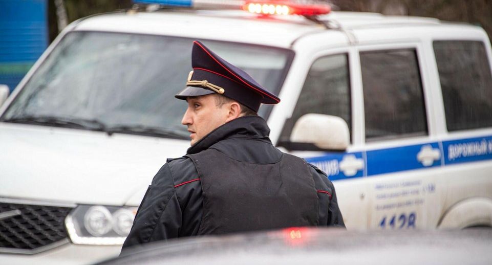Shot: школьника в Петербурге задержали за обмен фото с 13-летней девочкой