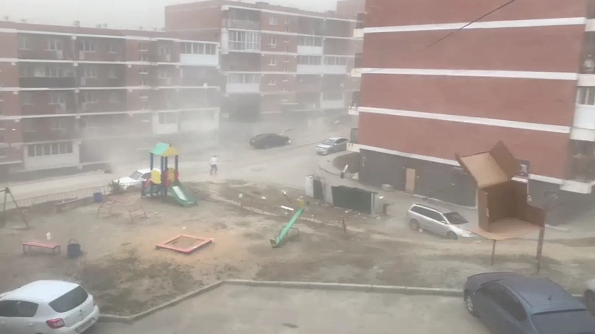 Иркутскую область накрыла мощная пыльная буря