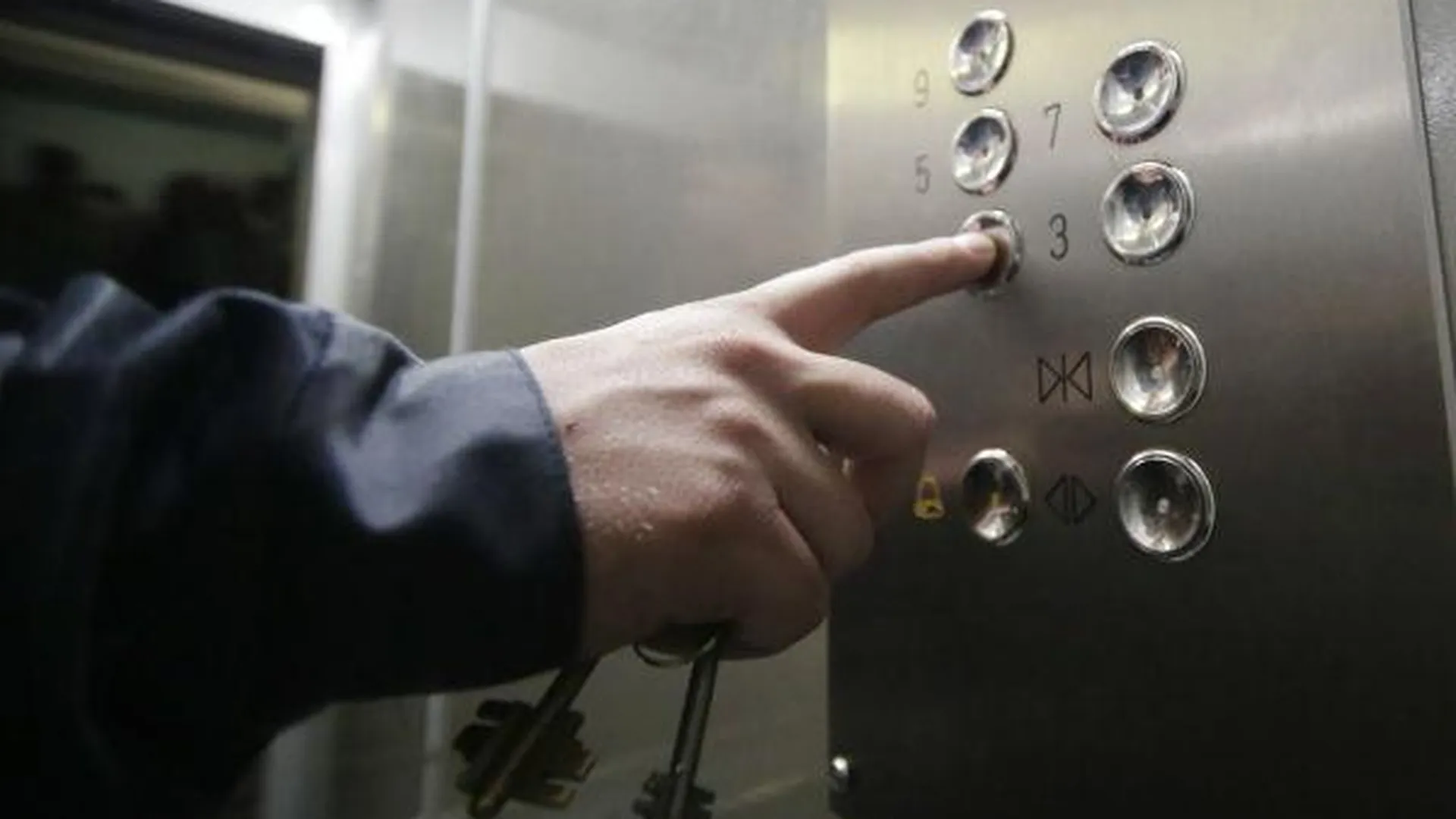 В поселке Красково до конца года установят 18 новых лифтов