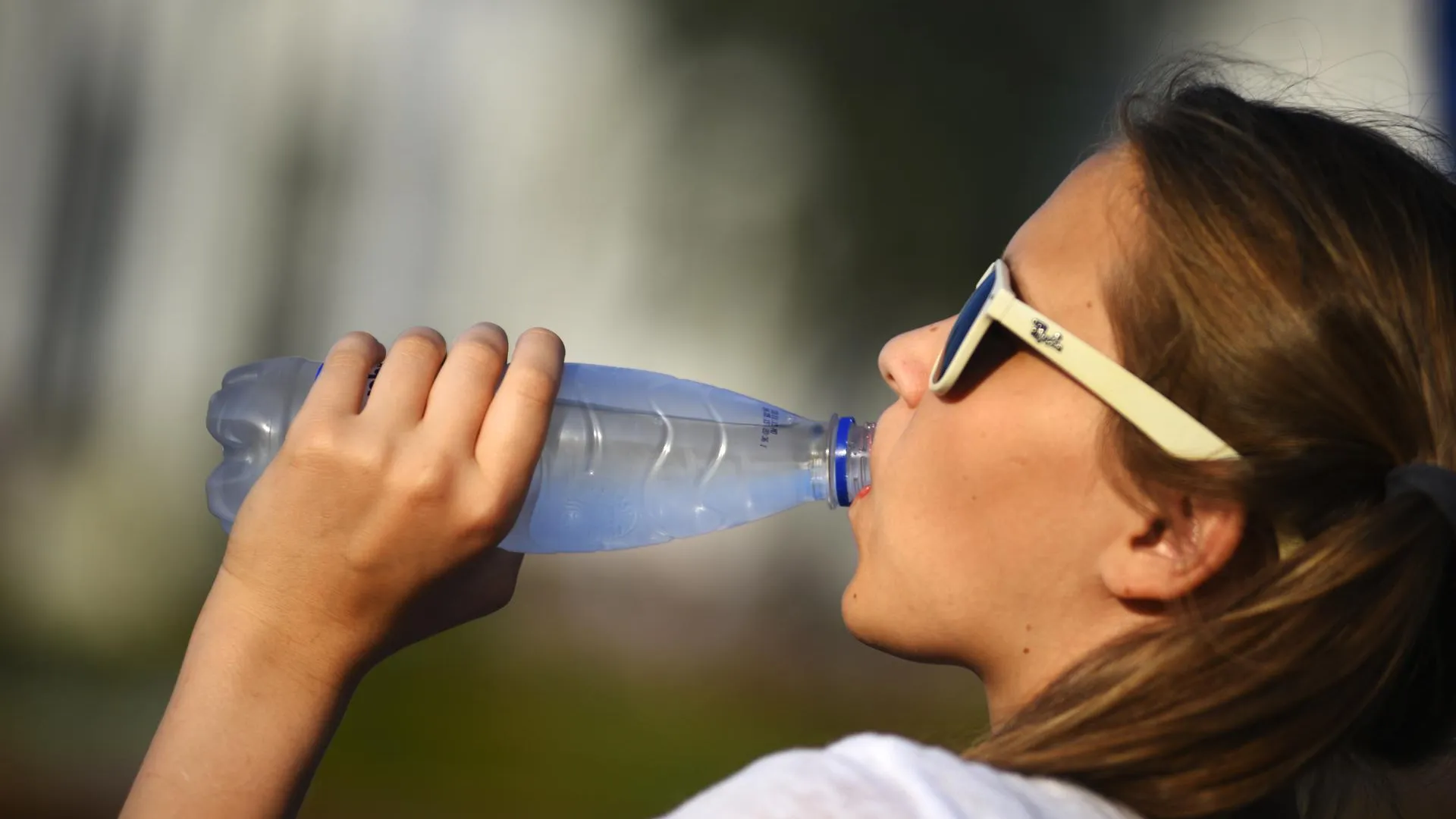 Диетолог Журавлева пояснила возможную опасность чистой воды для здоровья
