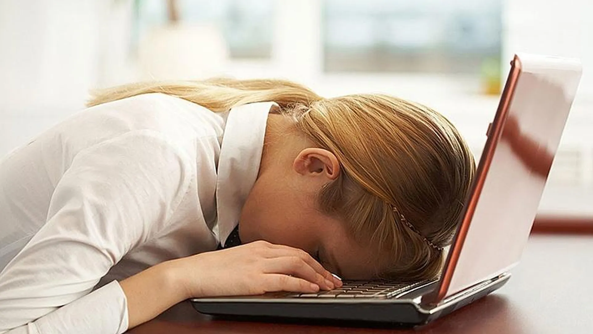 Чем опасен синдром хронической усталости и как его лечить 
