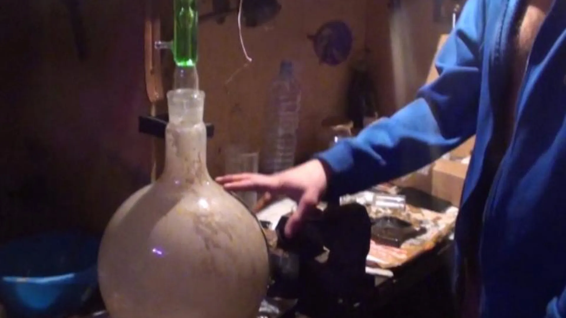 Молодой наркодилер варил амфетамин в гараже во Фрязине