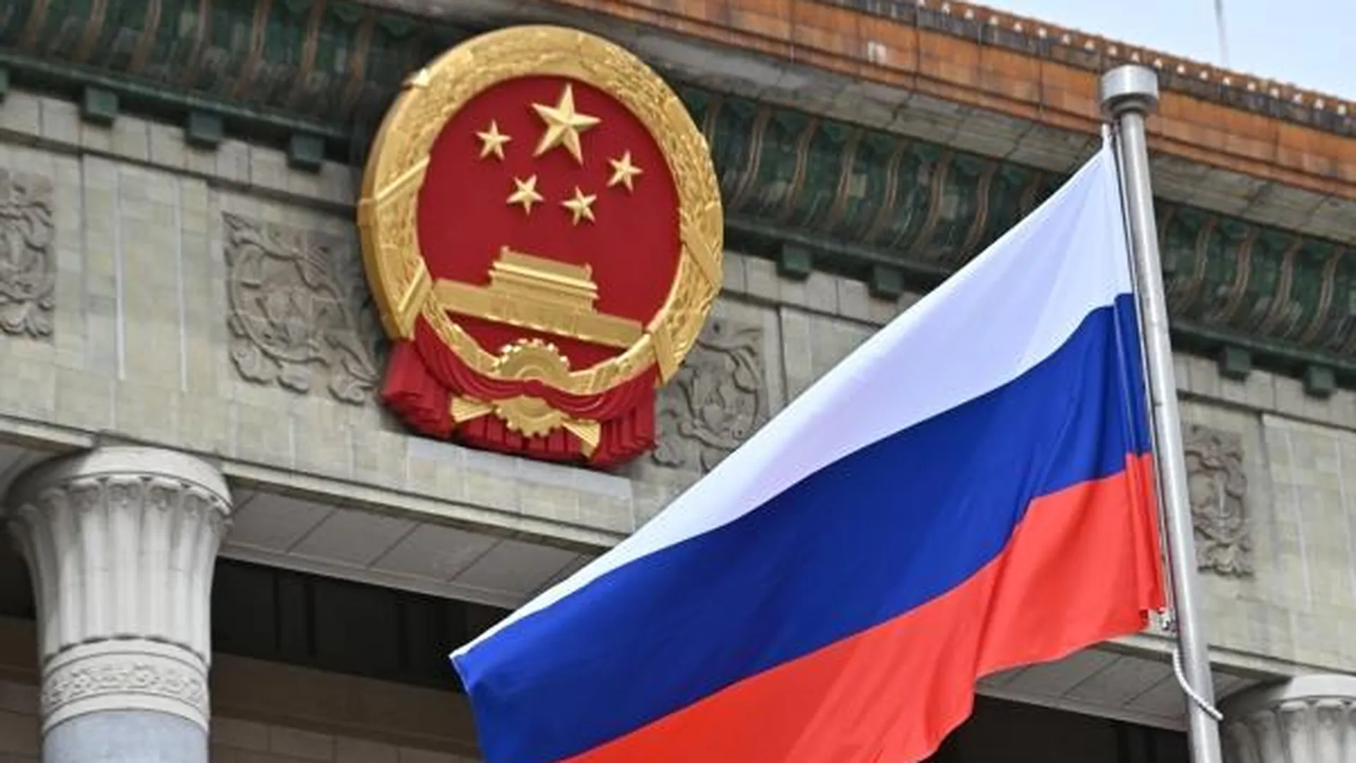 Путин назвал отношения России с Китаем беспрецедентными