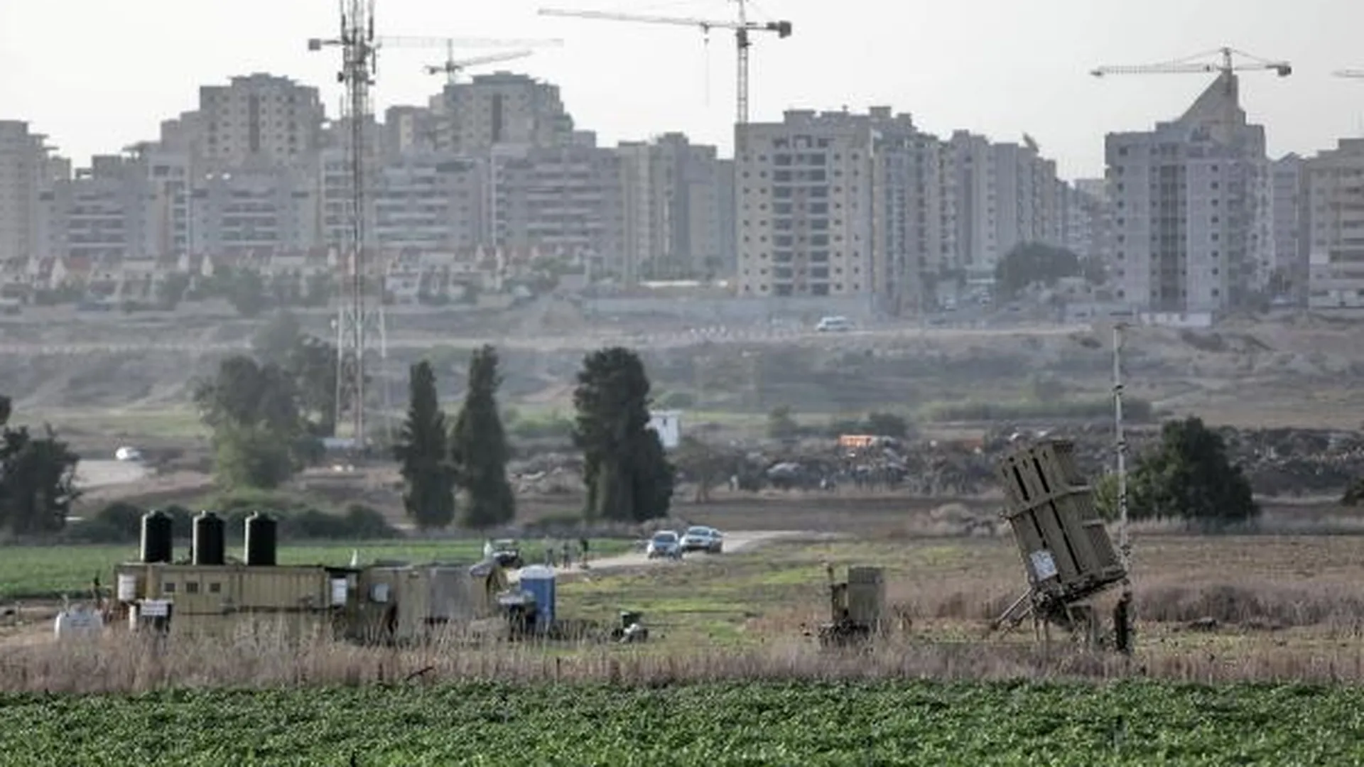 Система противоракетной обороны «Железный купол» на окраине израильского Ашкелона