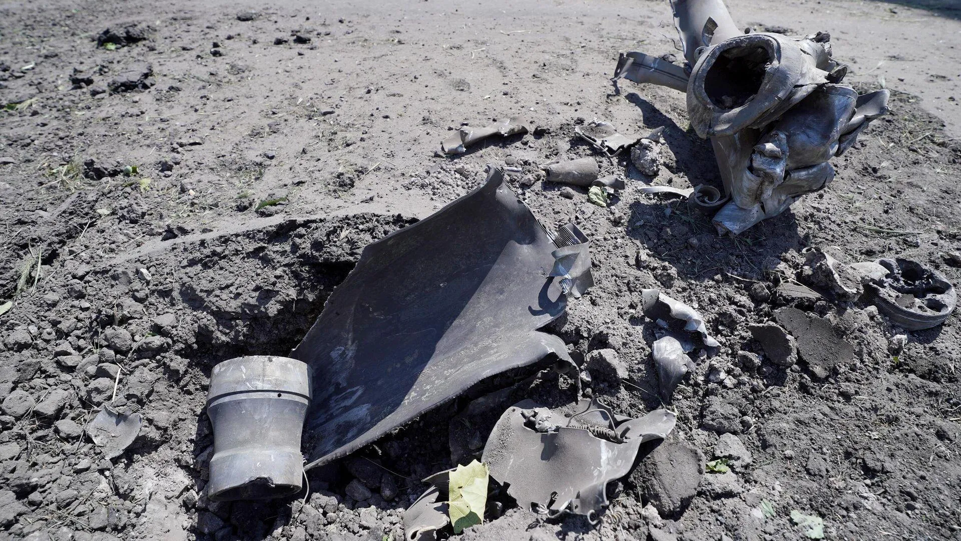 В ДНР 10 пожарных пострадали из-за взрыва украинского дрона