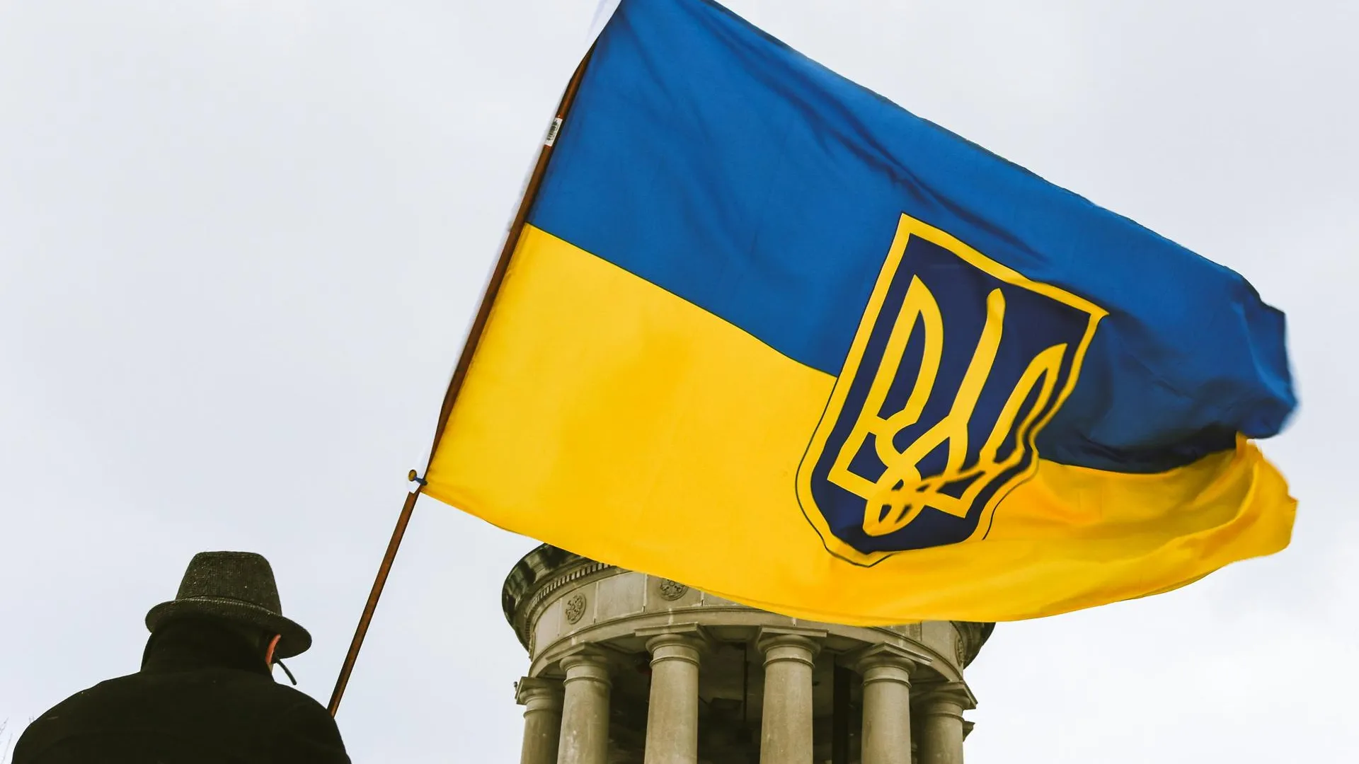 Рост недовольства украинцев зафиксировали в США и ЕС