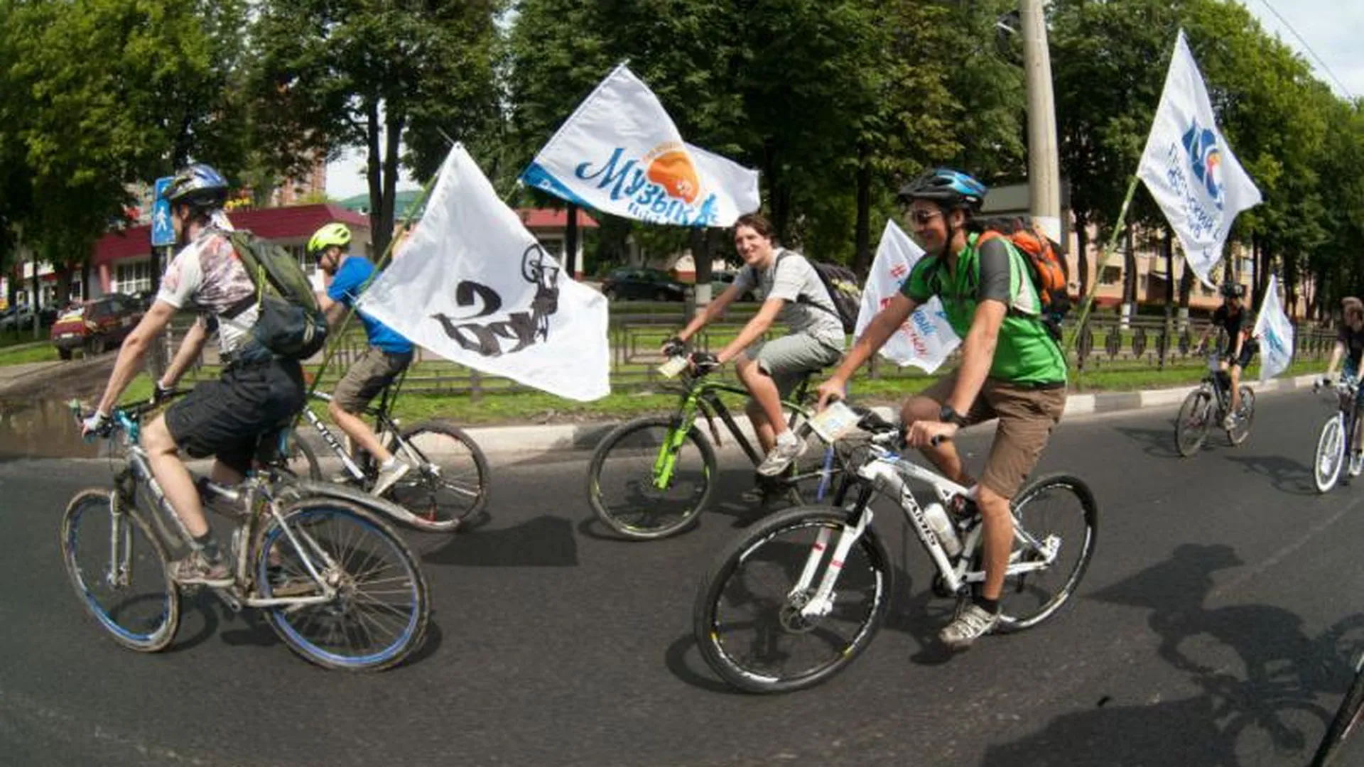 Пятьсот человек приняли участие в велопробеге в Большом Подольске