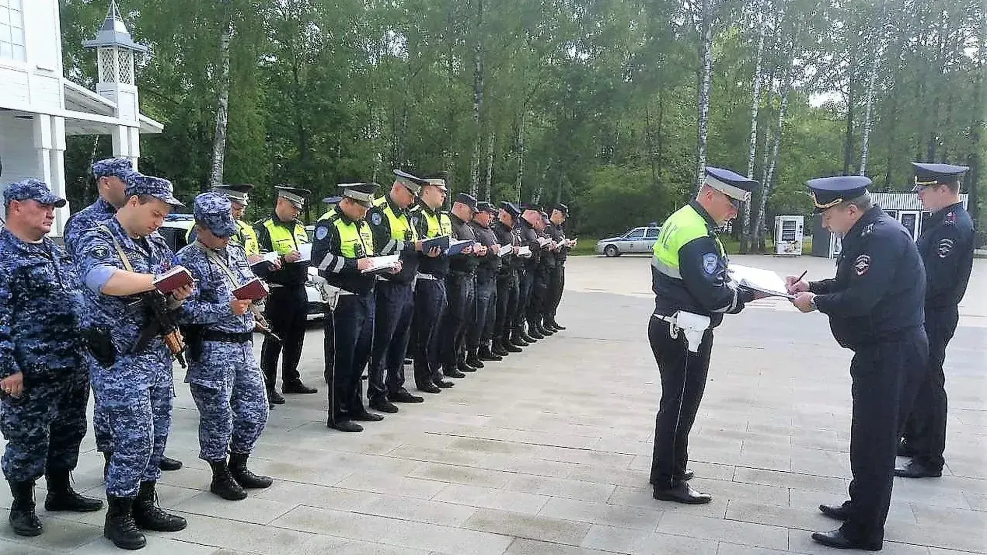 Полицейские в Пушкино показали горожанам с чего начинается их рабочий день