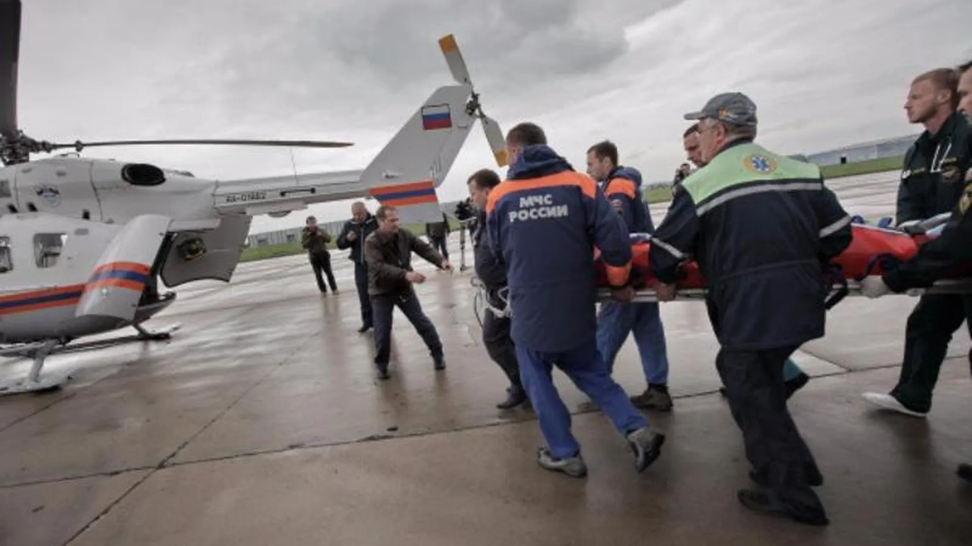 Жертву ДТП на юге Москвы госпитализировали вертолетом