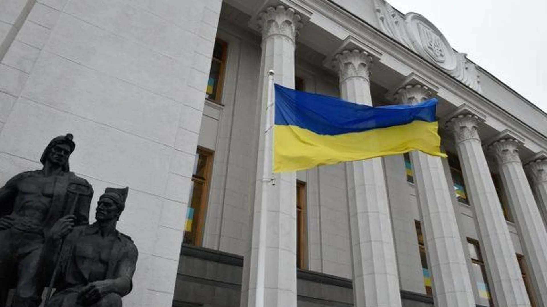 На Украине граждан, поддерживающих Россию, могут объявить «вне закона» — разбор политолога