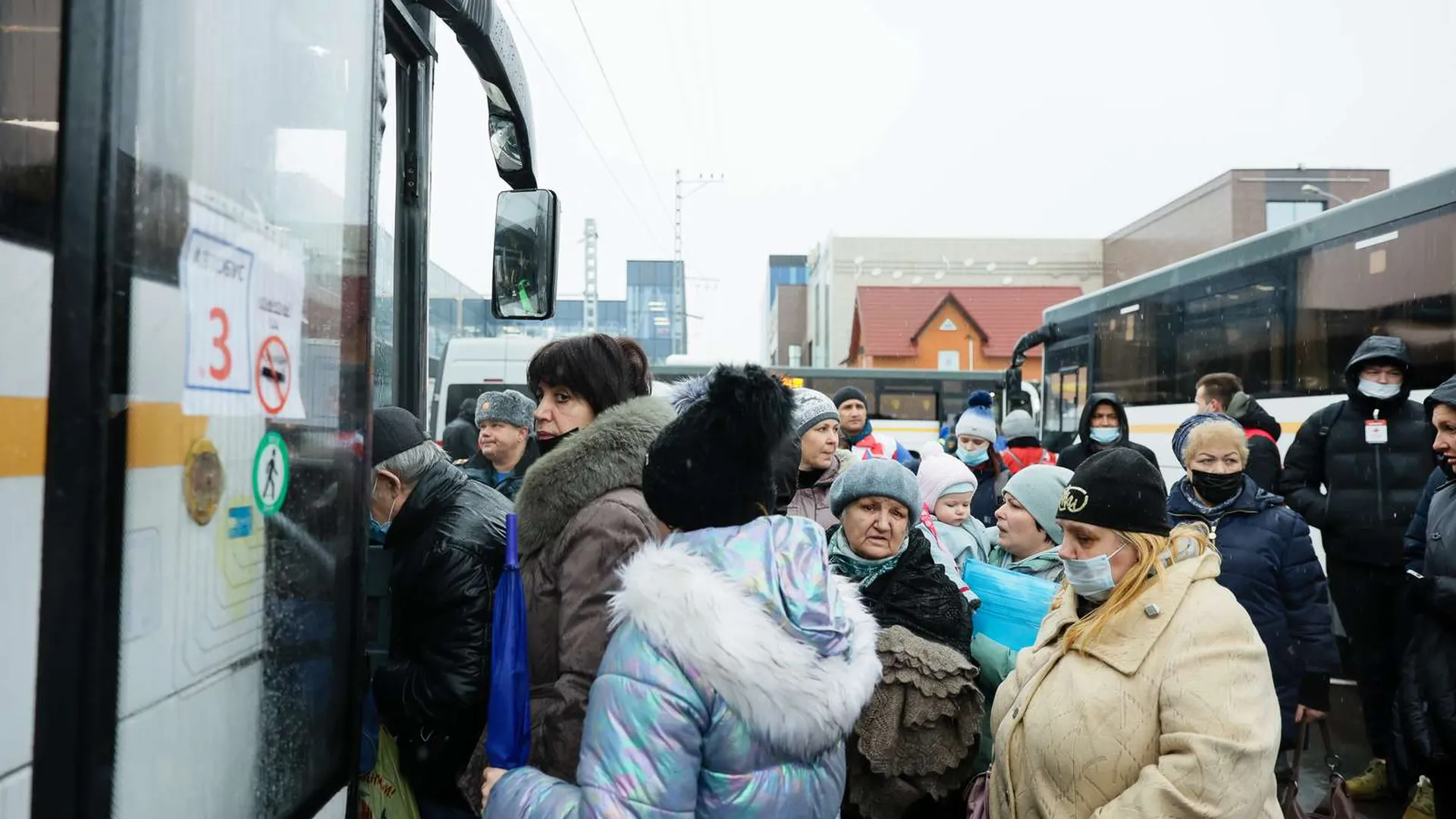 «Приняли последнее решение». Эвакуация в Подмосковье глазами жителей Донбасса