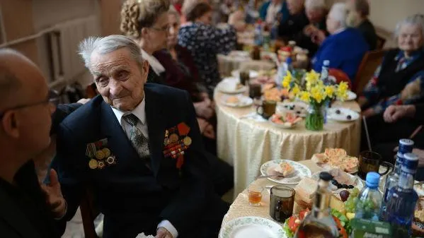  Более 440 ветеранов побывают на праздничных обедах в Долгопрудном 