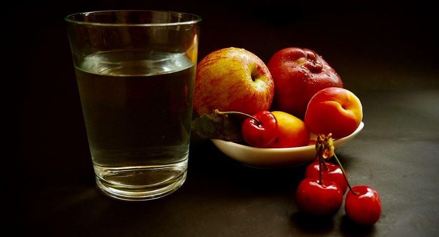 Проект «Здоровое питание» назвал суточной нормой 1,5−2 литра воды