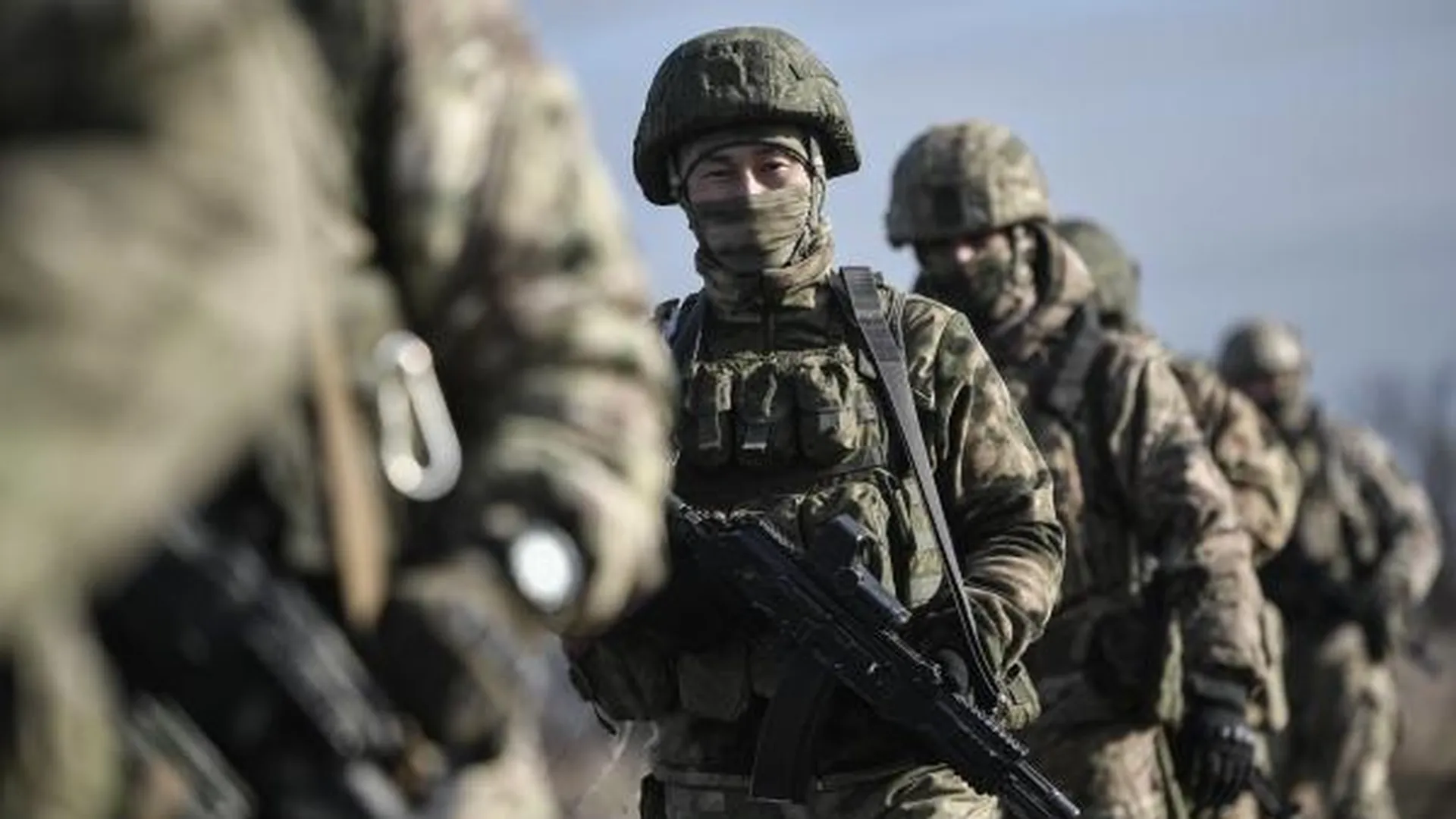 Беженец из Соледара сообщил, как украинские военные устраивали провокации против российской армии