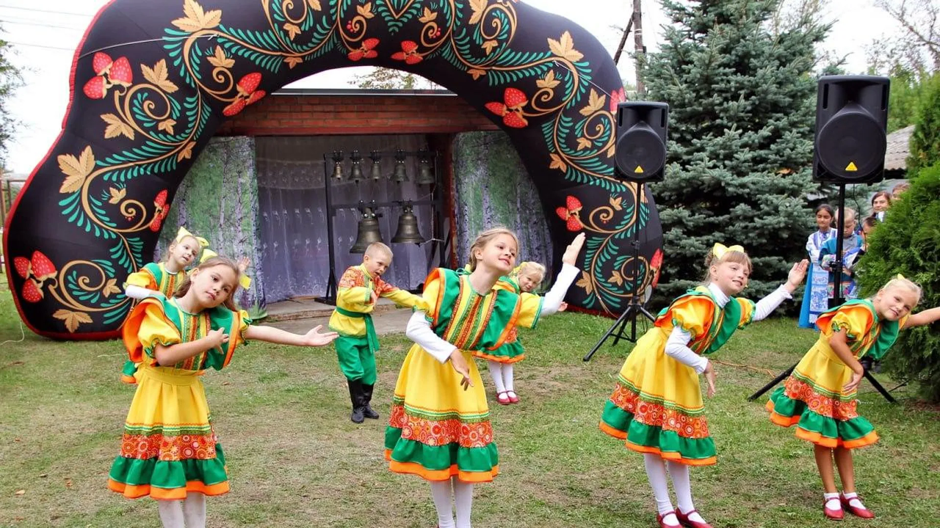 В селе Константиново городского округа Воскресенск прошел фестиваль колокольного звона