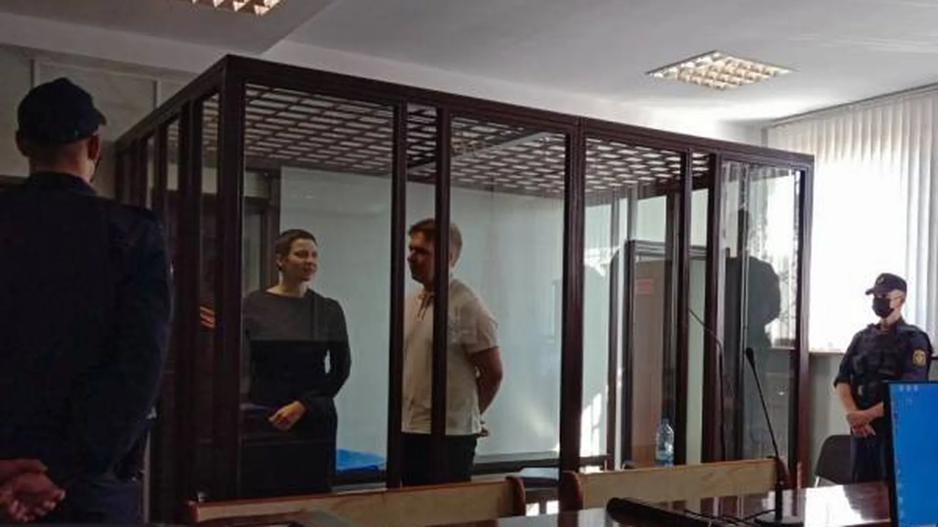 Белорусским оппозиционерам Марии Колесниковой и Максиму Знаку дали 11 и 10 лет тюрьмы