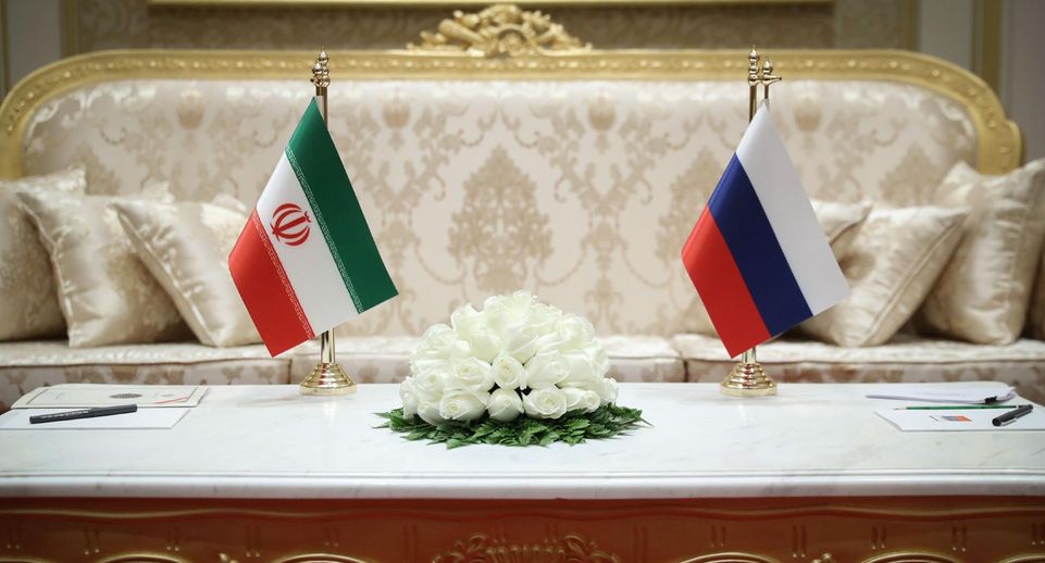 Песков: Россия намерена развивать отношения с Ираном