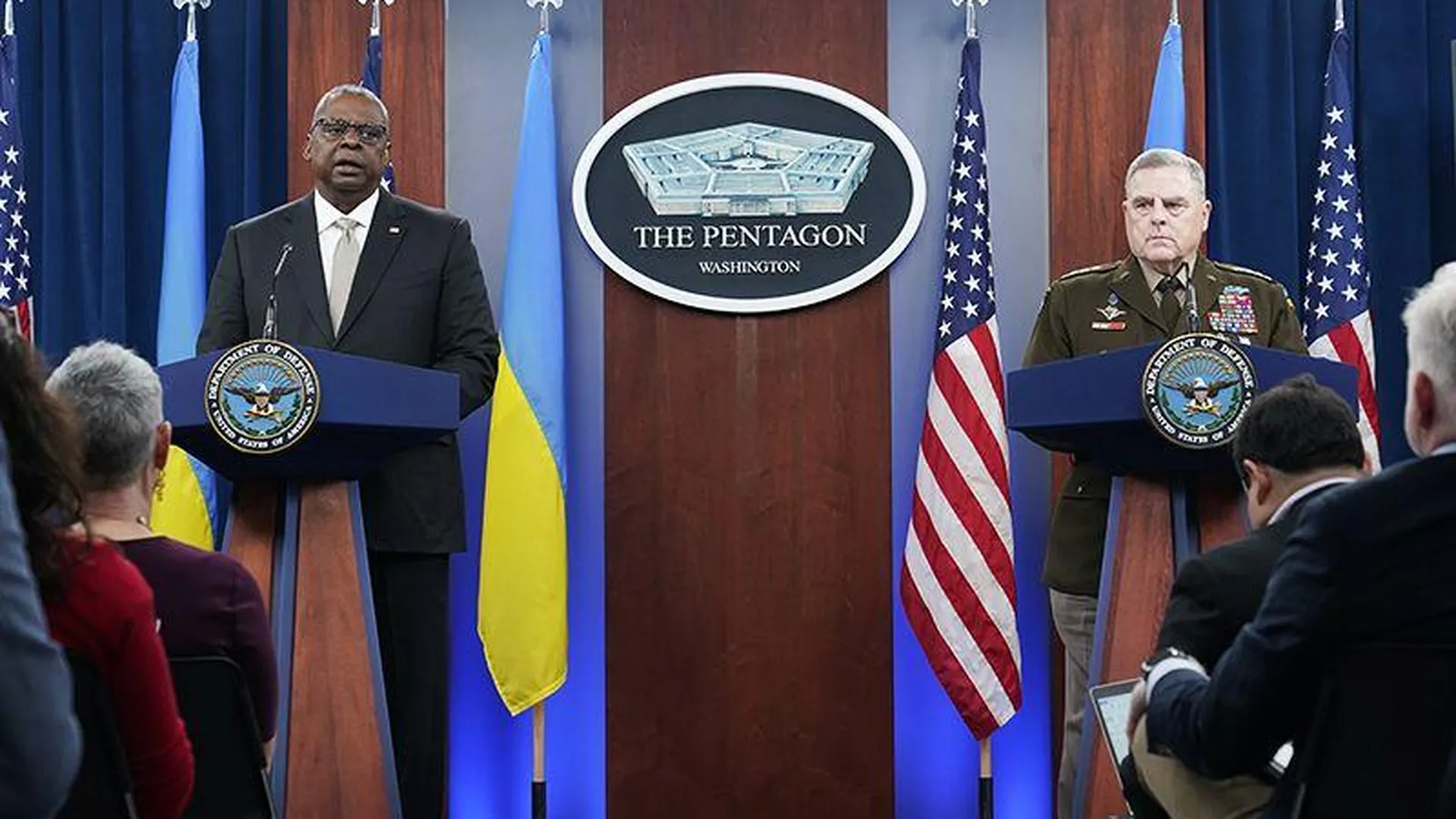 США относятся к украинцам, словно к тараканам — мнение политолога