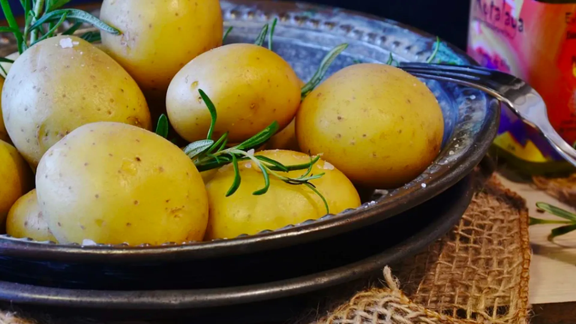 Подмосковные хозяйства начнут сажать отечественные сорта картофеля