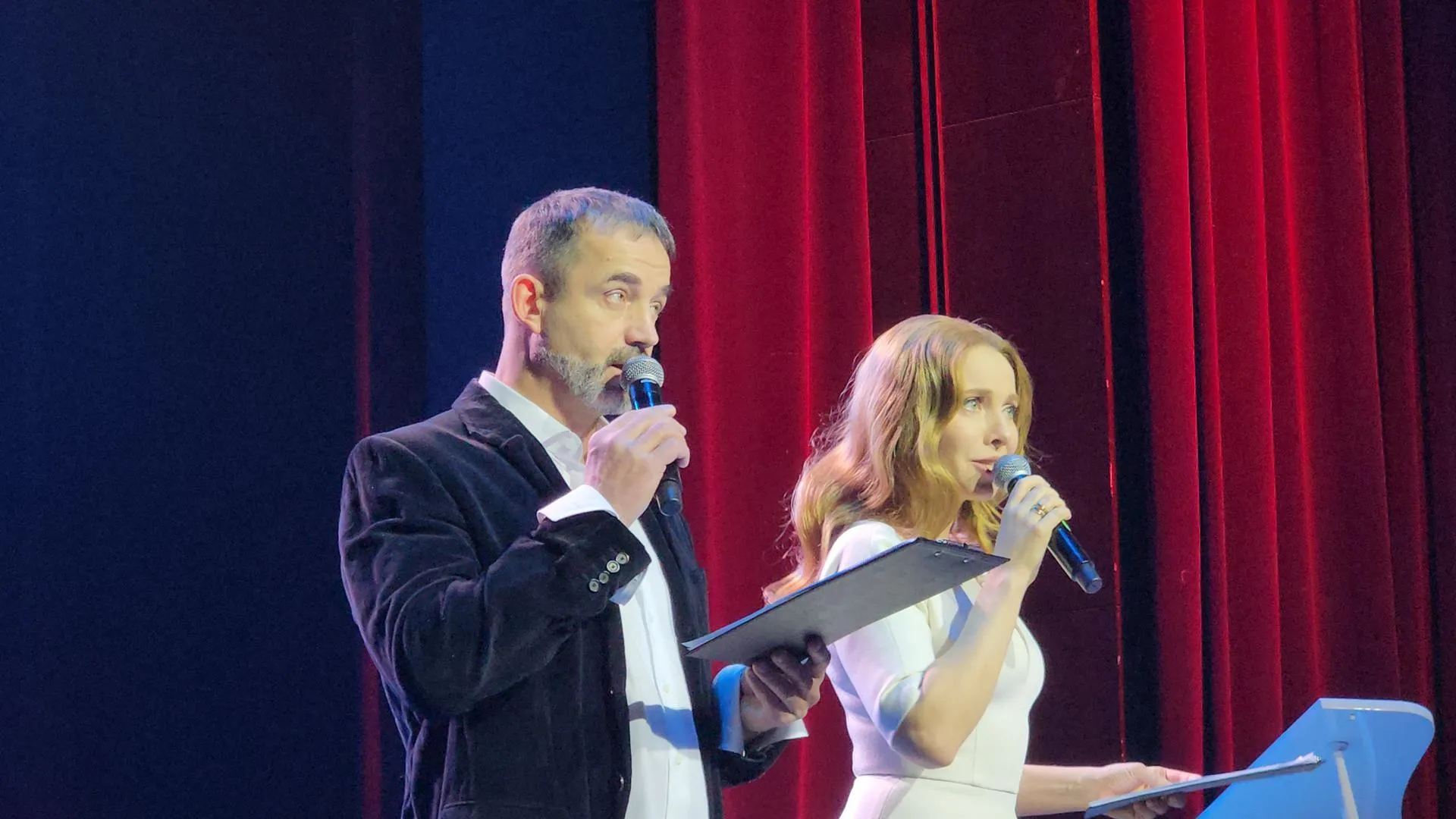 Популярные артисты выступили в благотворительном концерте в Красногорске