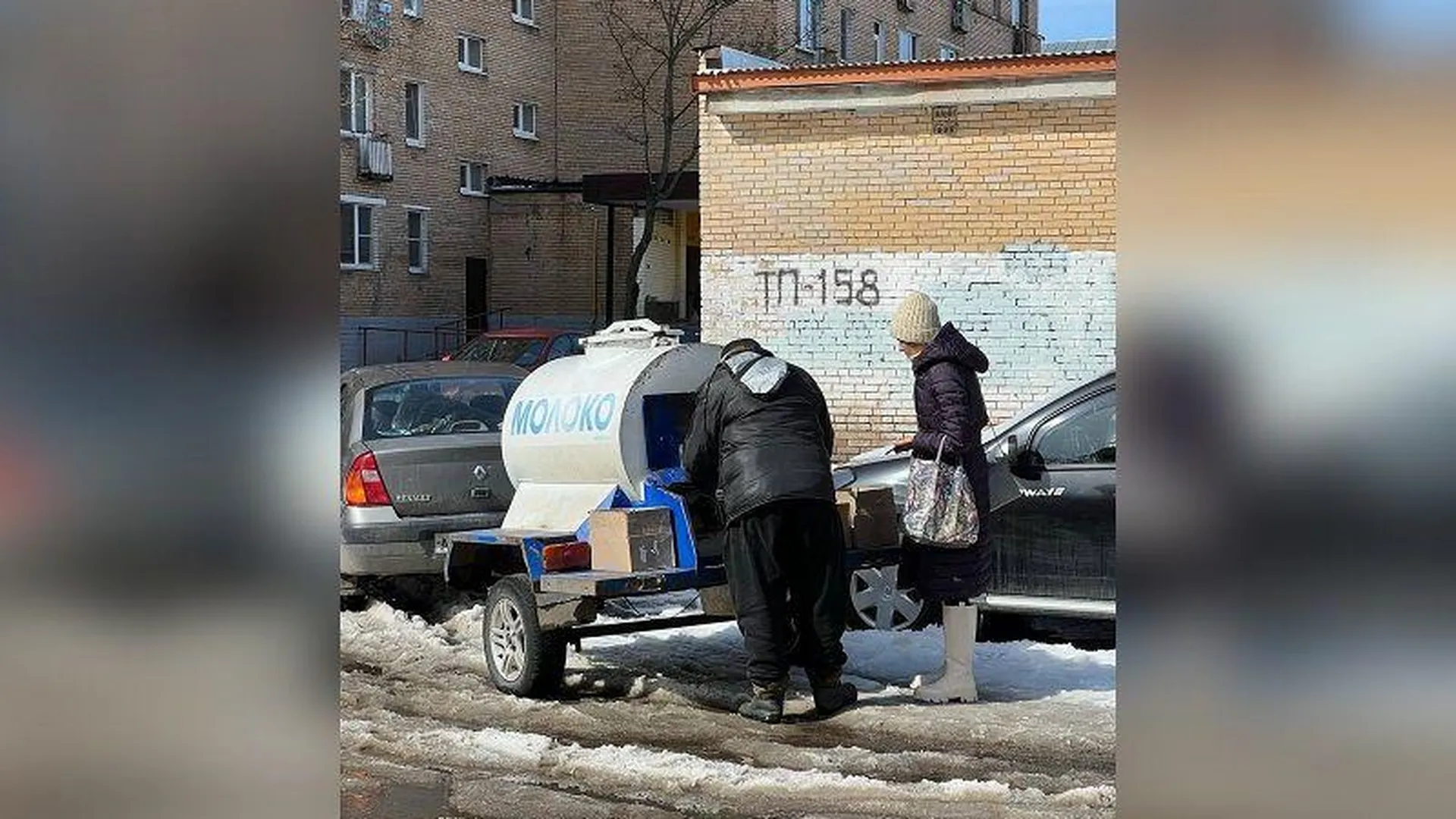 Бочка с молоком «как в старые добрые времена» появилась в Орехово-Зуево