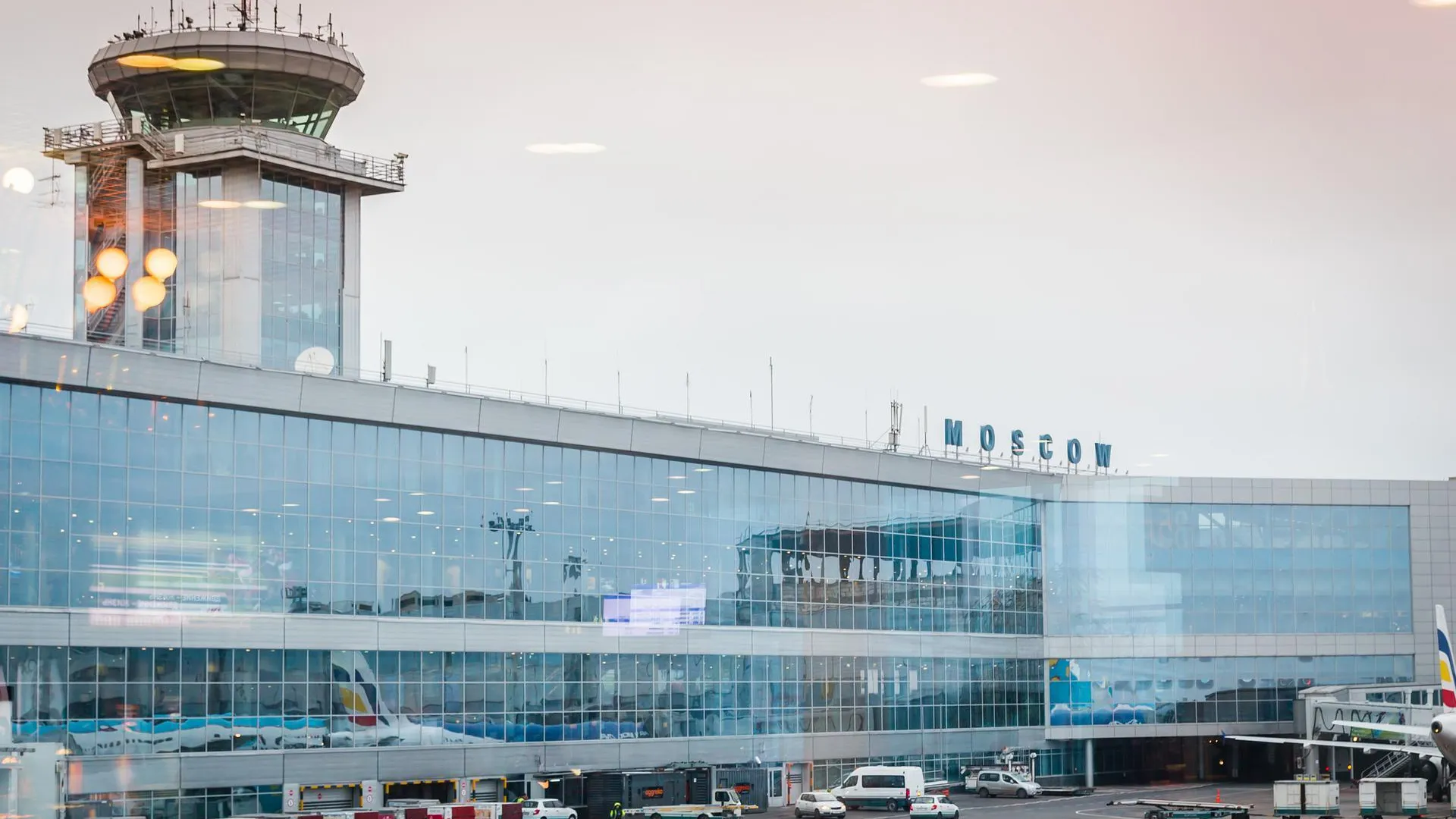 Около 40 рейсов задержали или отменили в аэропортах Москвы из-за морозов