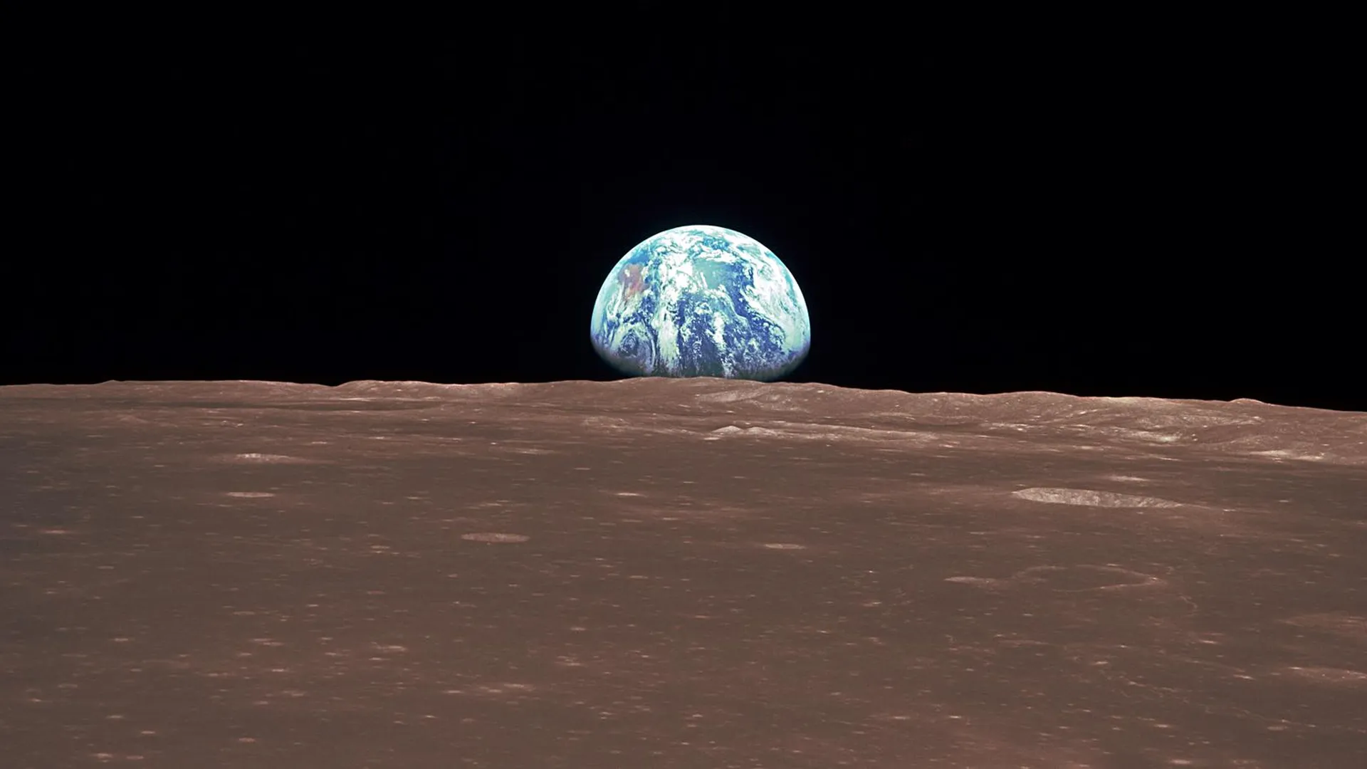Восход Земли над лунным горизонтом, Снимок с борта «Аполлона-11»