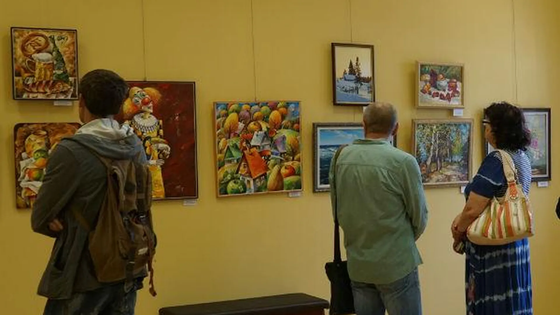 Более 150 работ представлено на «Осеннем вернисаже» в Солнечногорске