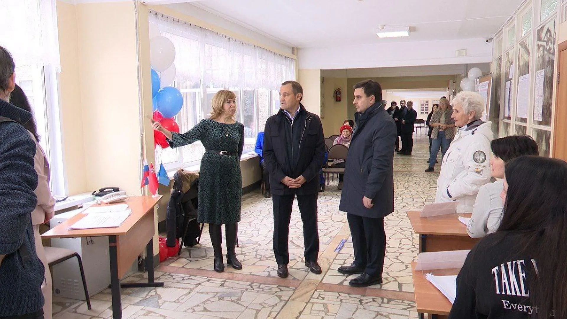 Председатель Мособлдумы Брынцалов проверил ход голосования в Реутове