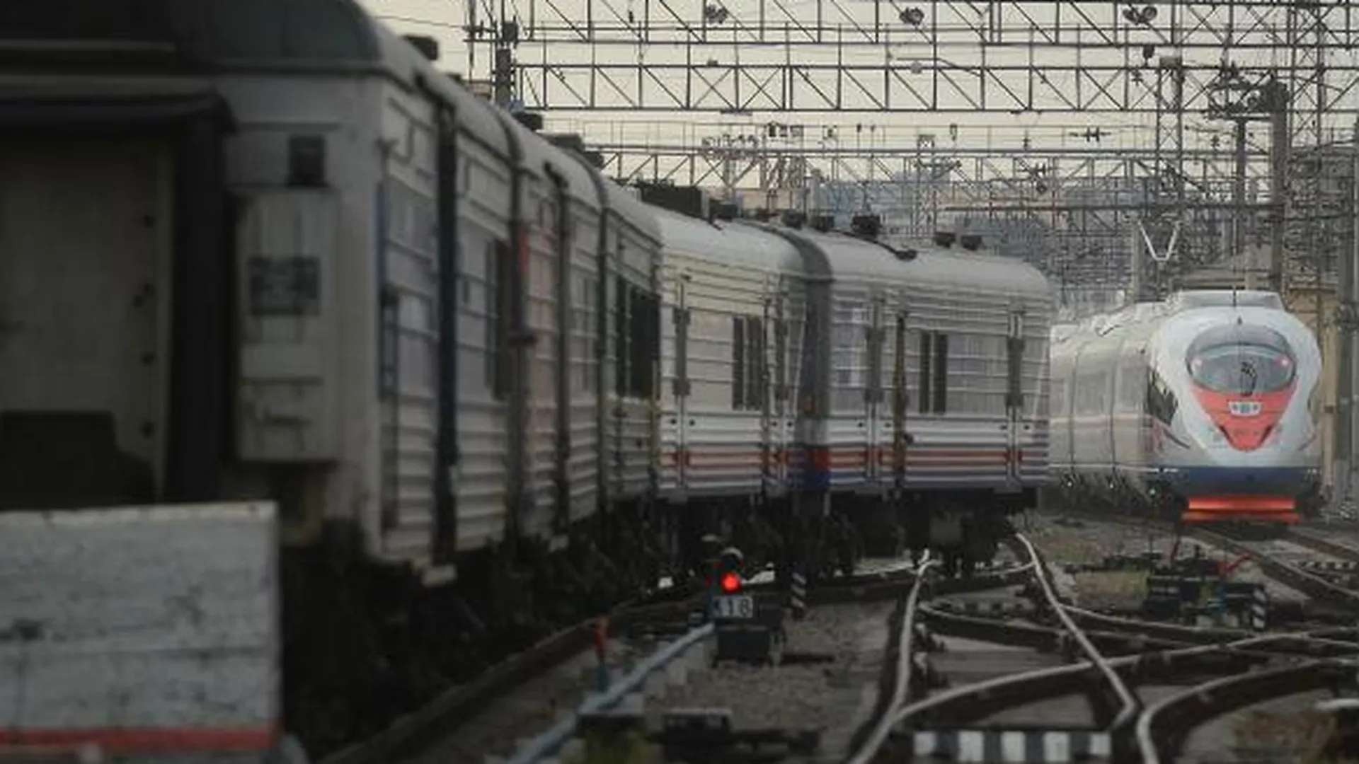 На станции «Москва-пассажирская-Киевская» загорелся вагон