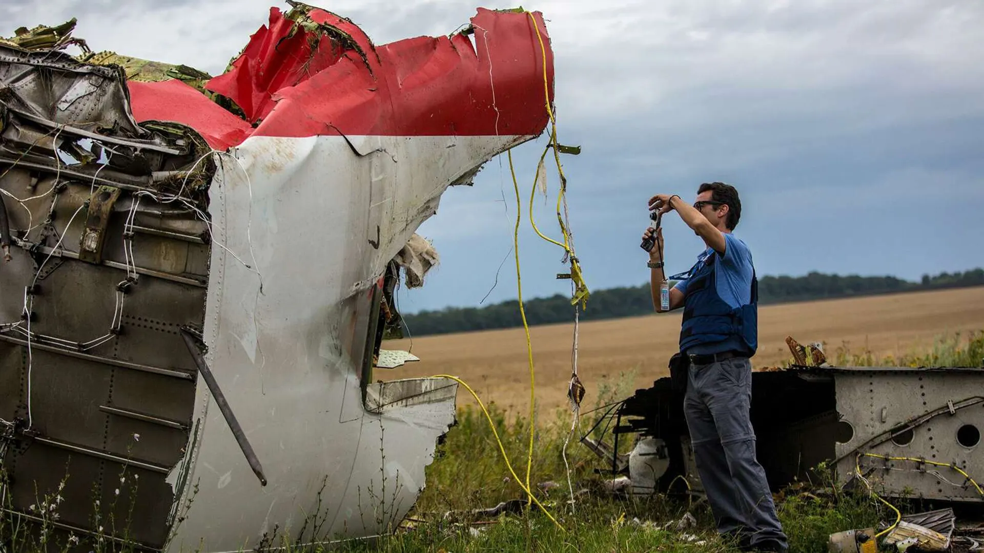 Сотню металлических фрагментов извлекли из тела пилота рухнувшего в Донбассе Boeing
