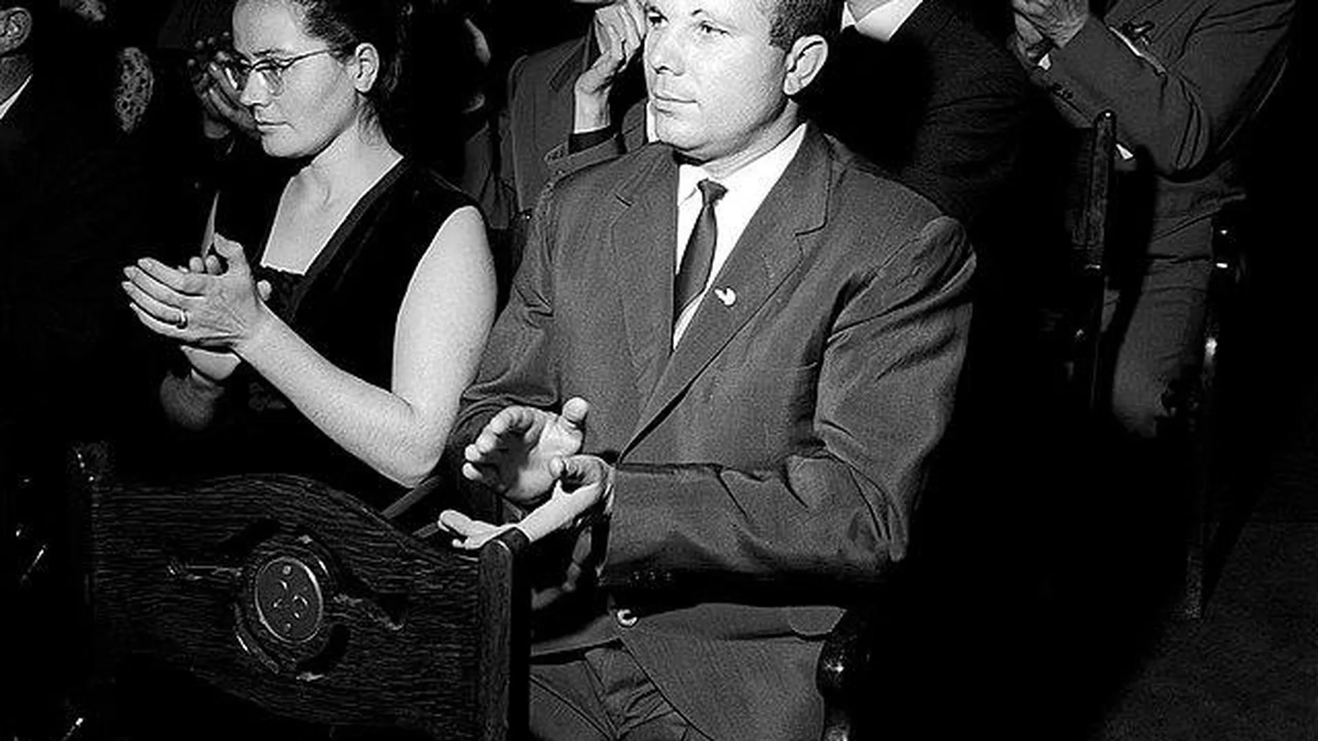 Юрий Гагарин с женой в Большом театре, 1964 год