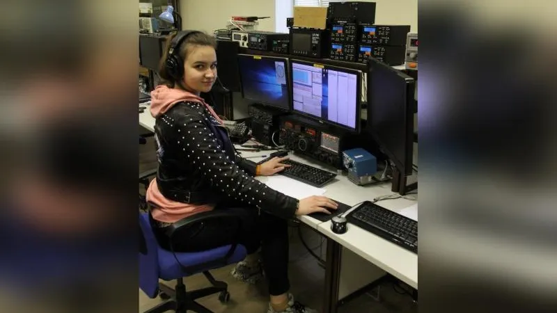 Девочка из Истры «шарит» в радиосвязи лучше профессиональных радистов