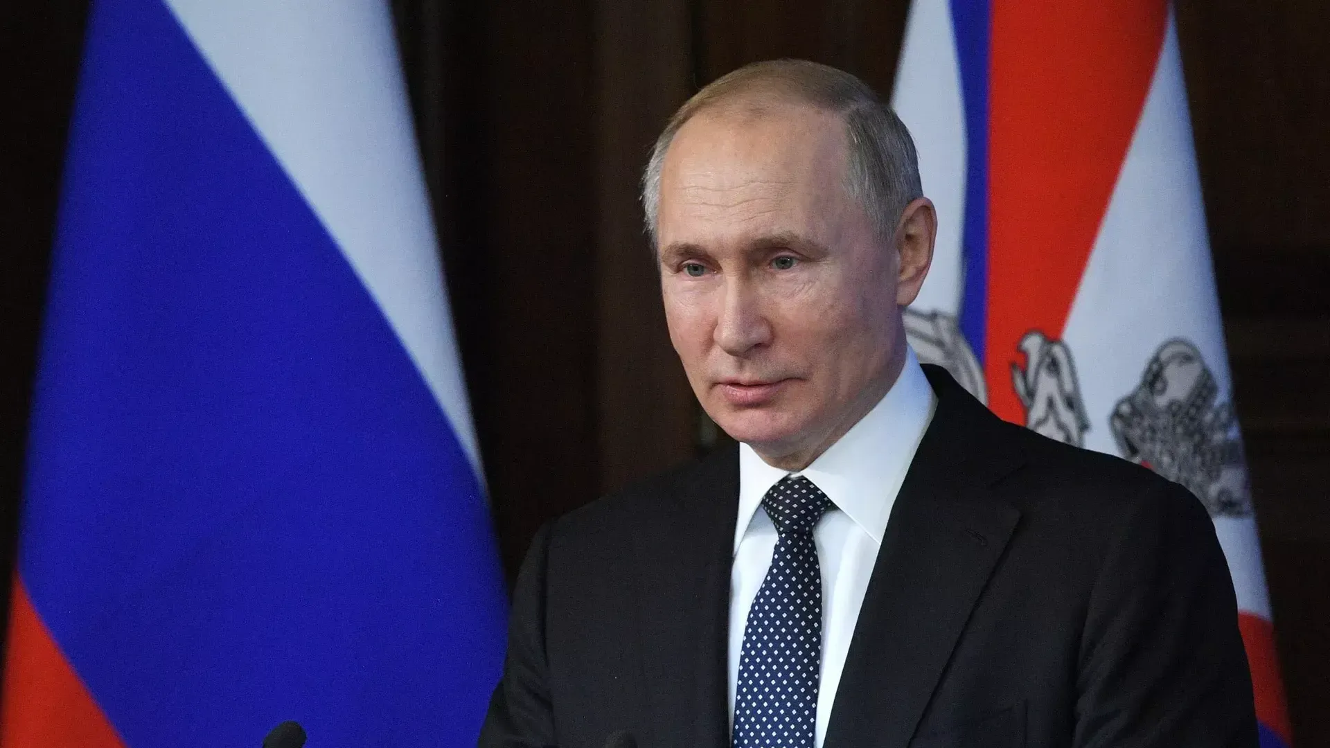 Путин предложил сделать услуги Роскосмоса платными