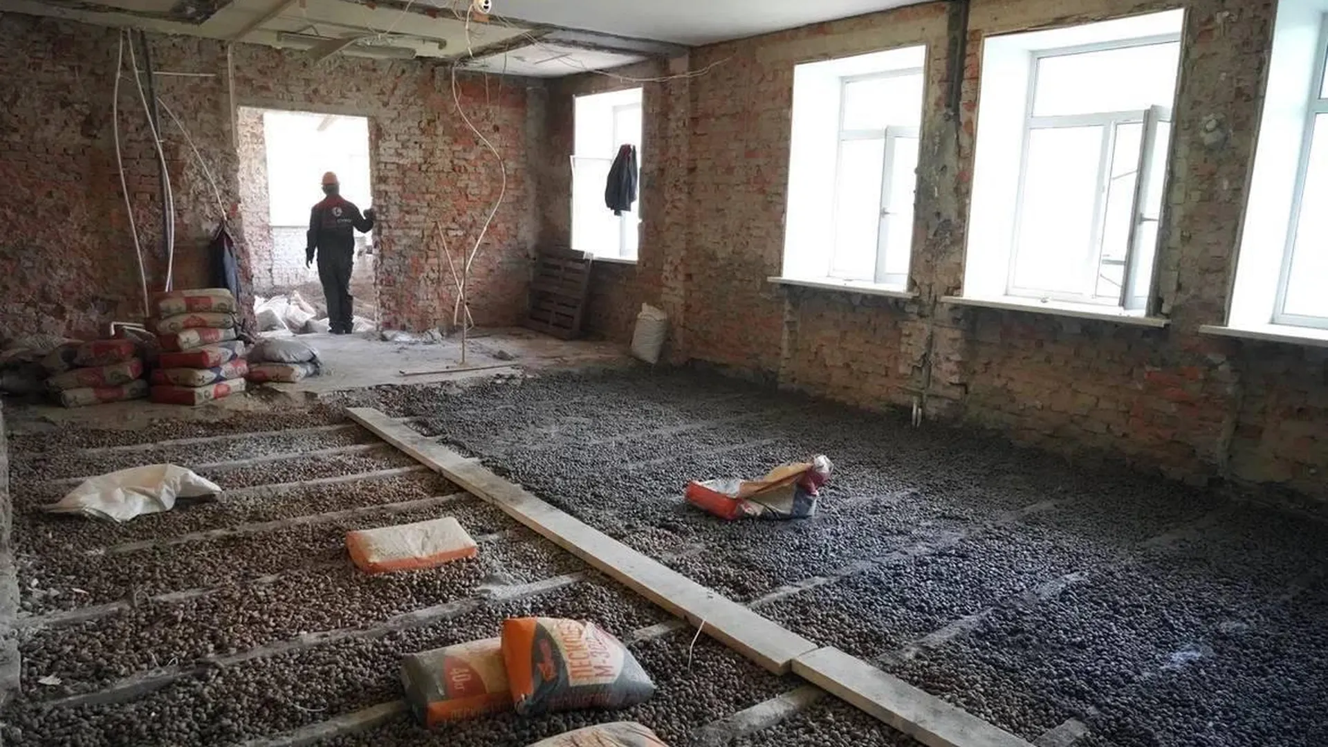 Сергей Жигалкин проверил ход капитального ремонта детского сада в Котельниках