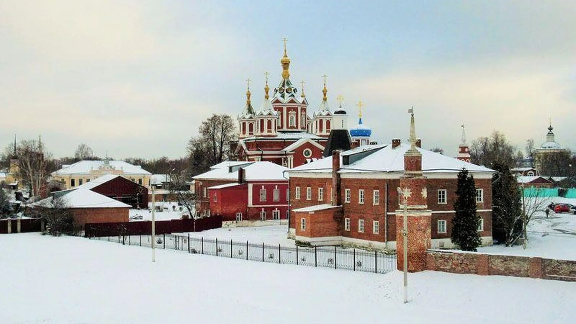 Успенский Брусенский монастырь в Коломне