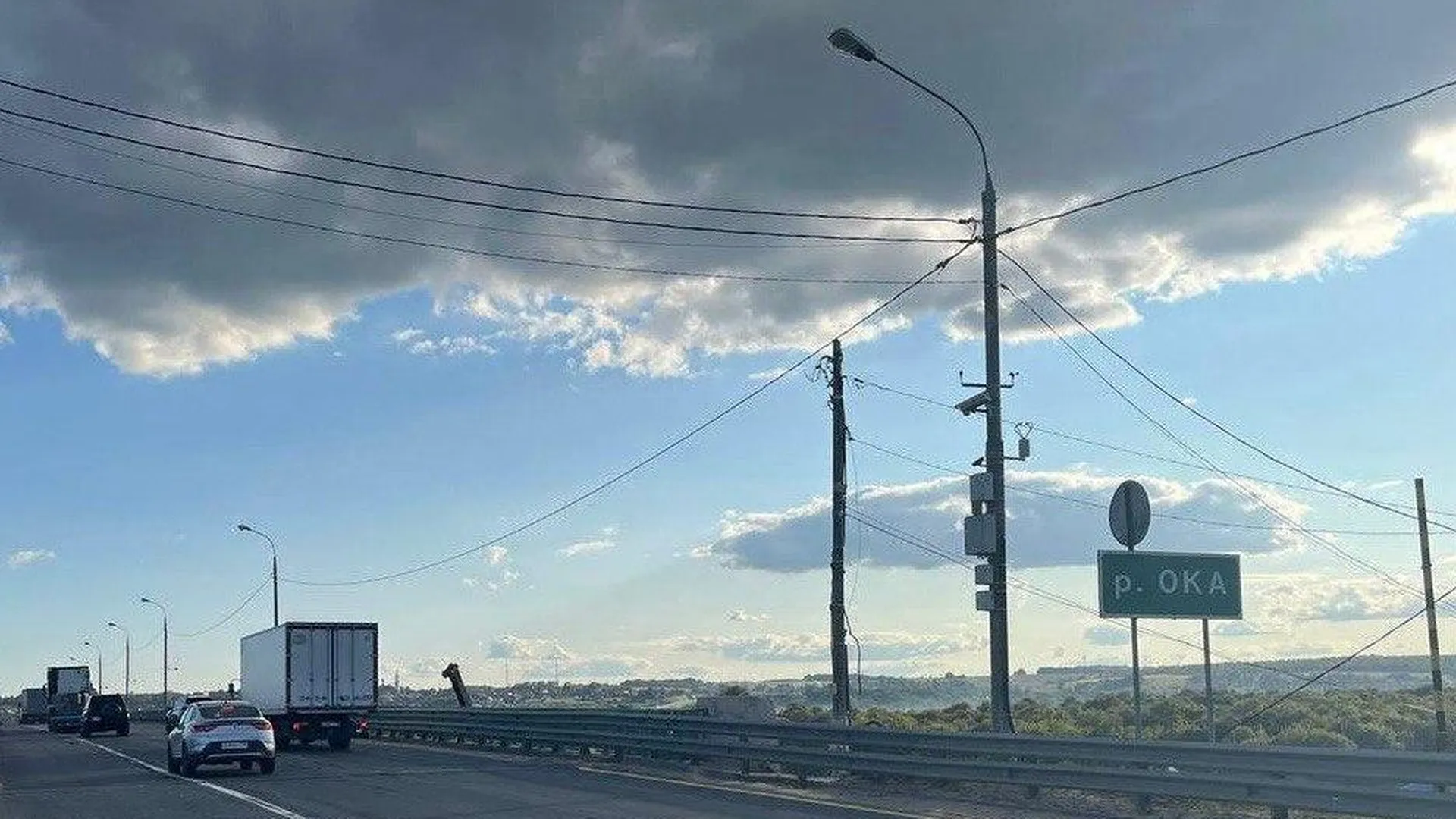 На федеральной трассе М-2 «Крым» закрывается движение на подмосковном участке через Оку
