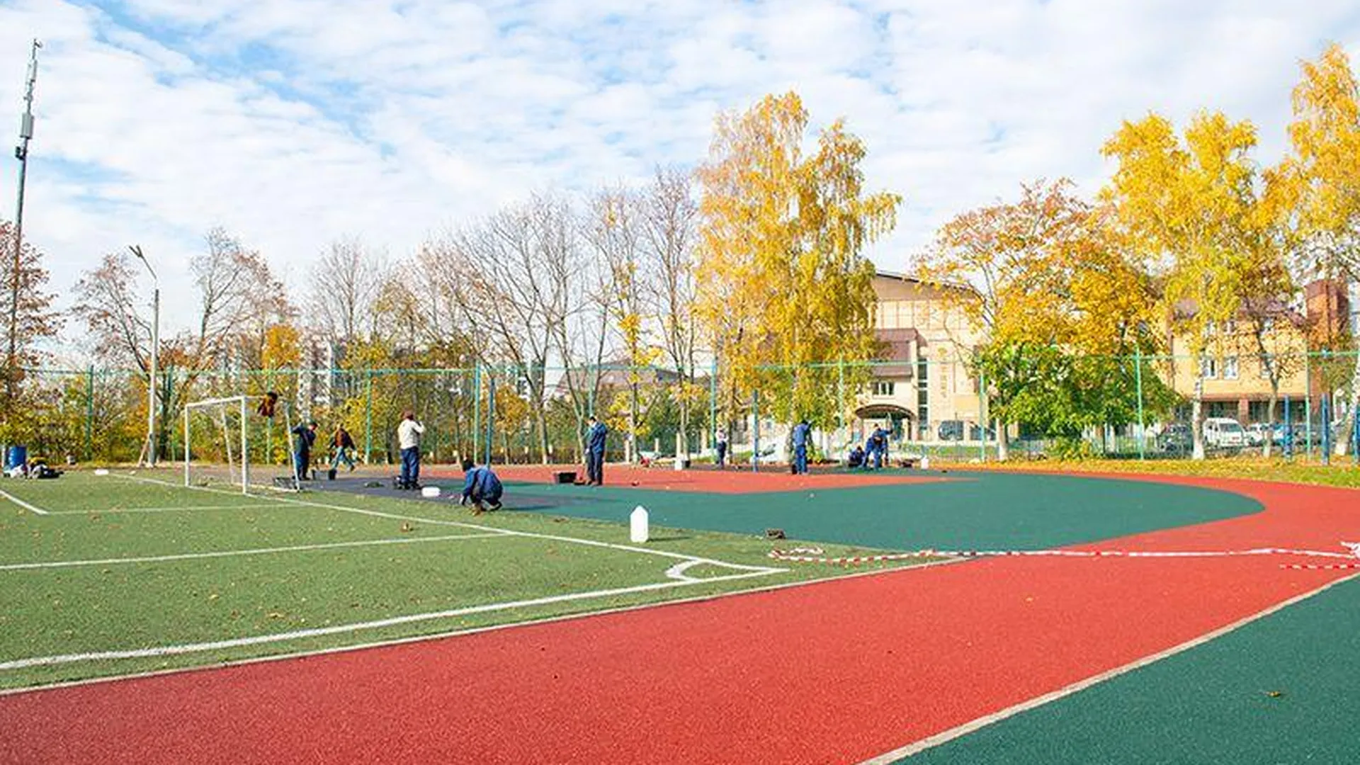Стадион корпуса 2 гимназии №7 реконструируют в подмосковном Лыткарино