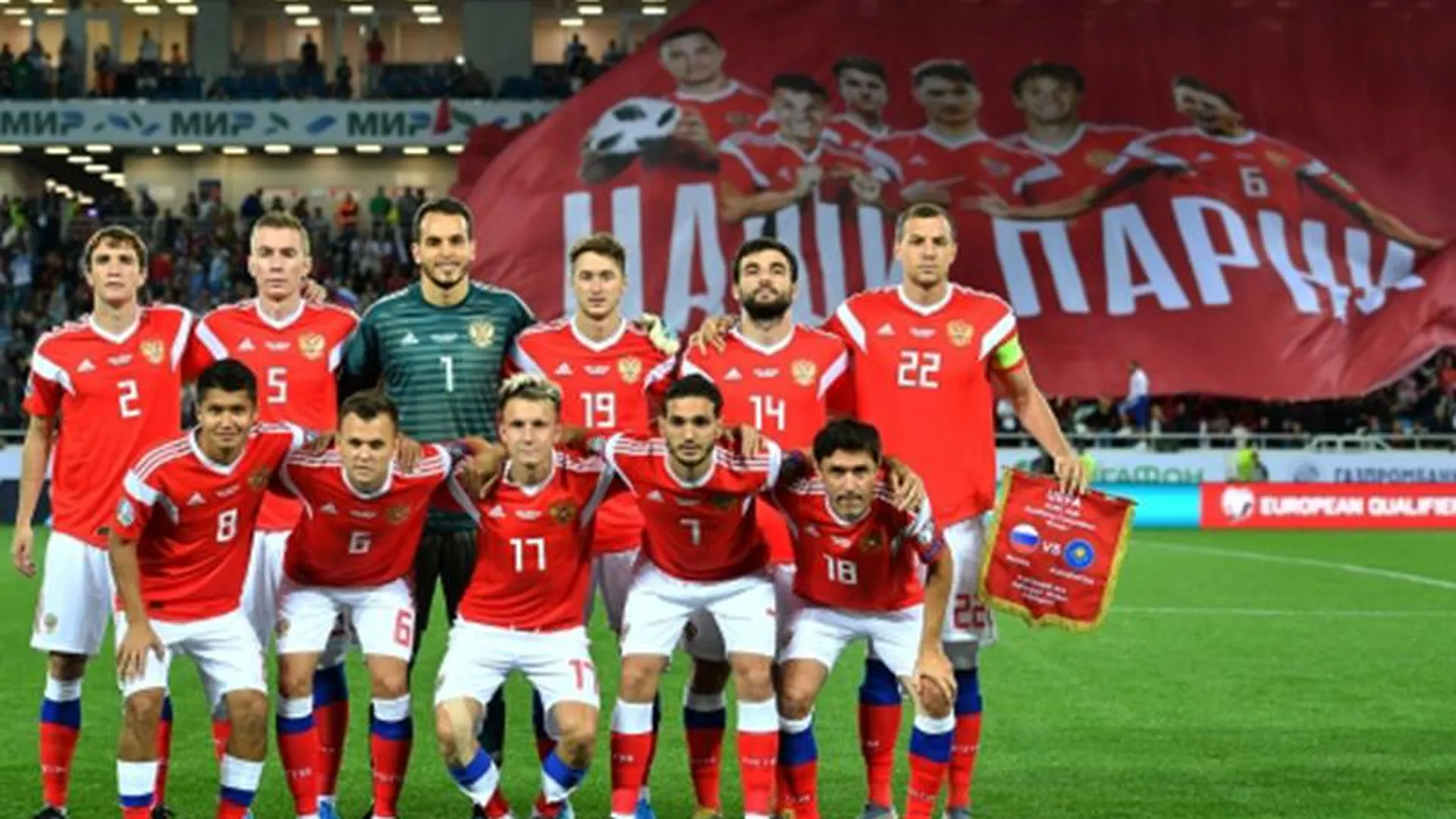 Нужно ли российским футболистам уезжать в Европу после введения санкций против России?