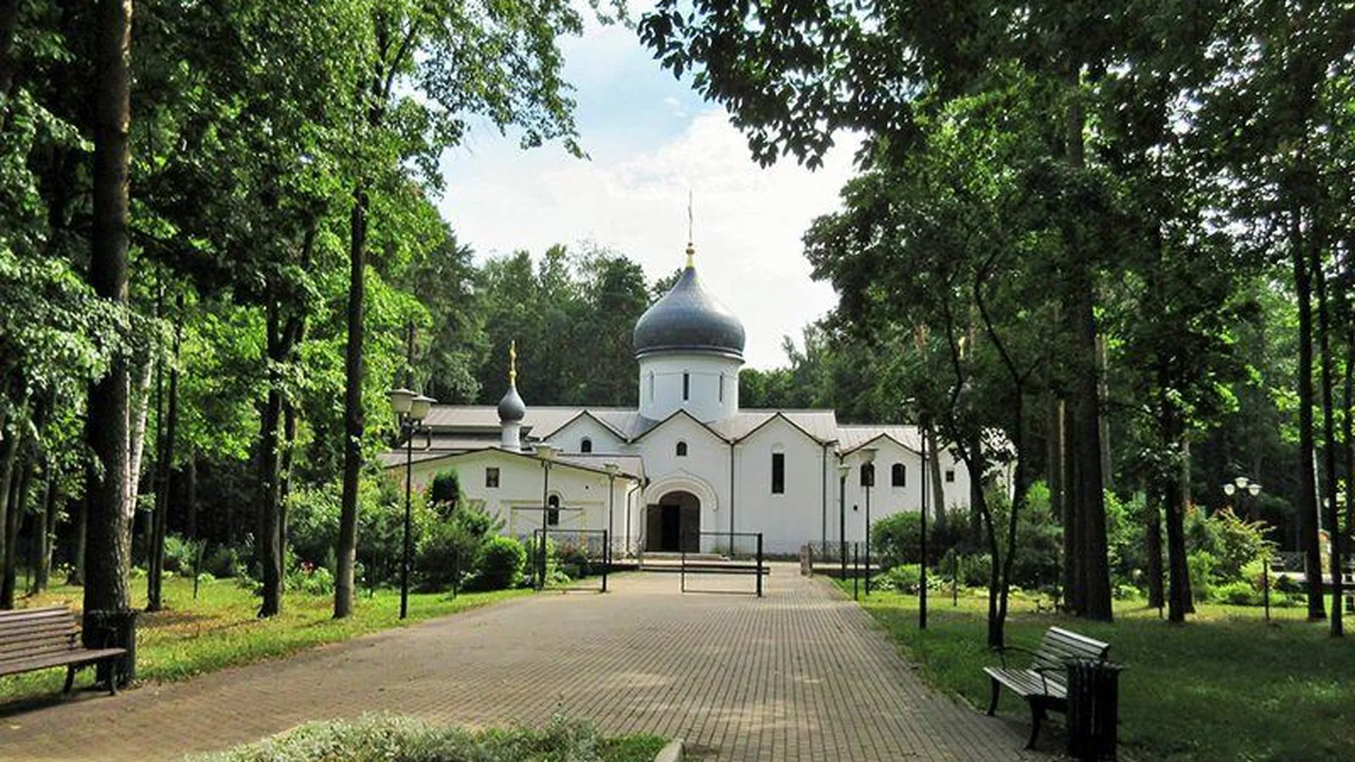 Владимирская церковь в Королеве – подмосковный «Спас на Бору»