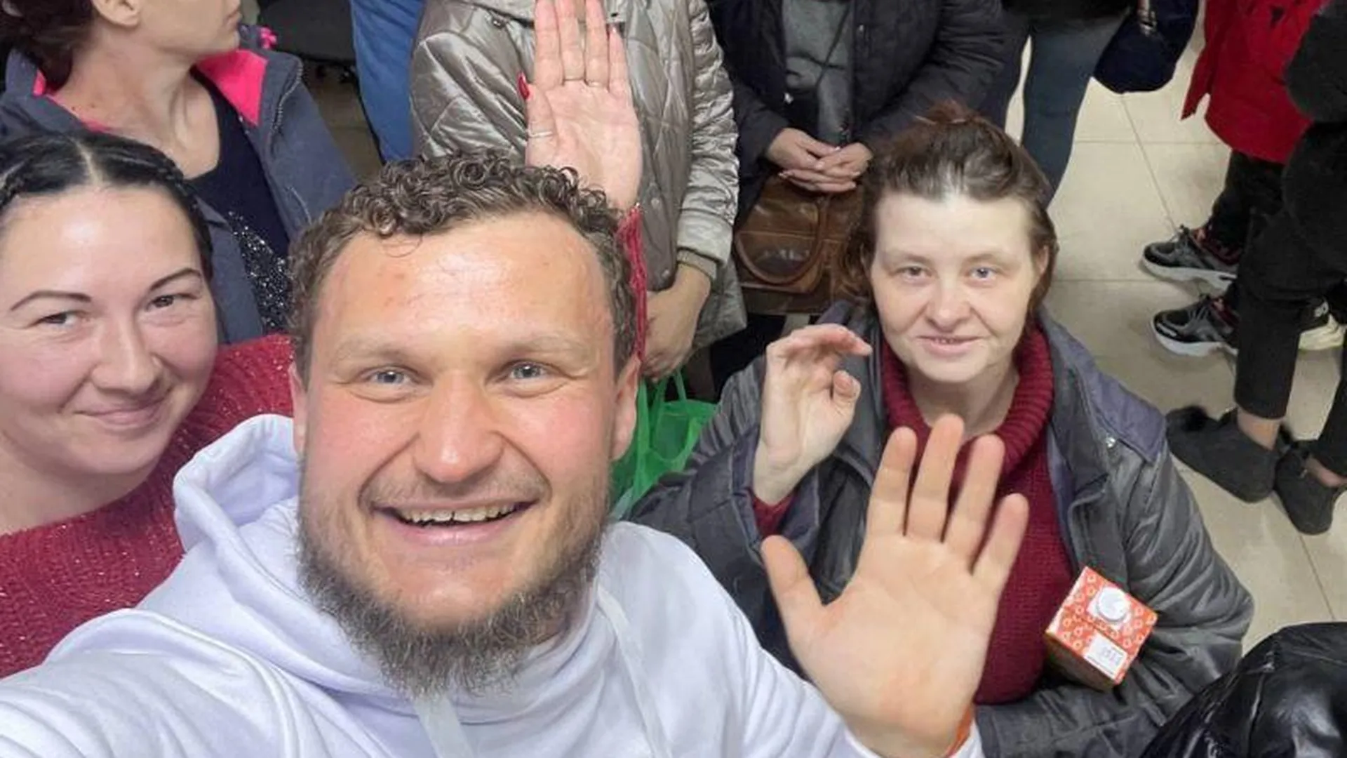 Олег Сирота просит предпринимателей и фермеров помочь беженцам из ДНР и ЛНР